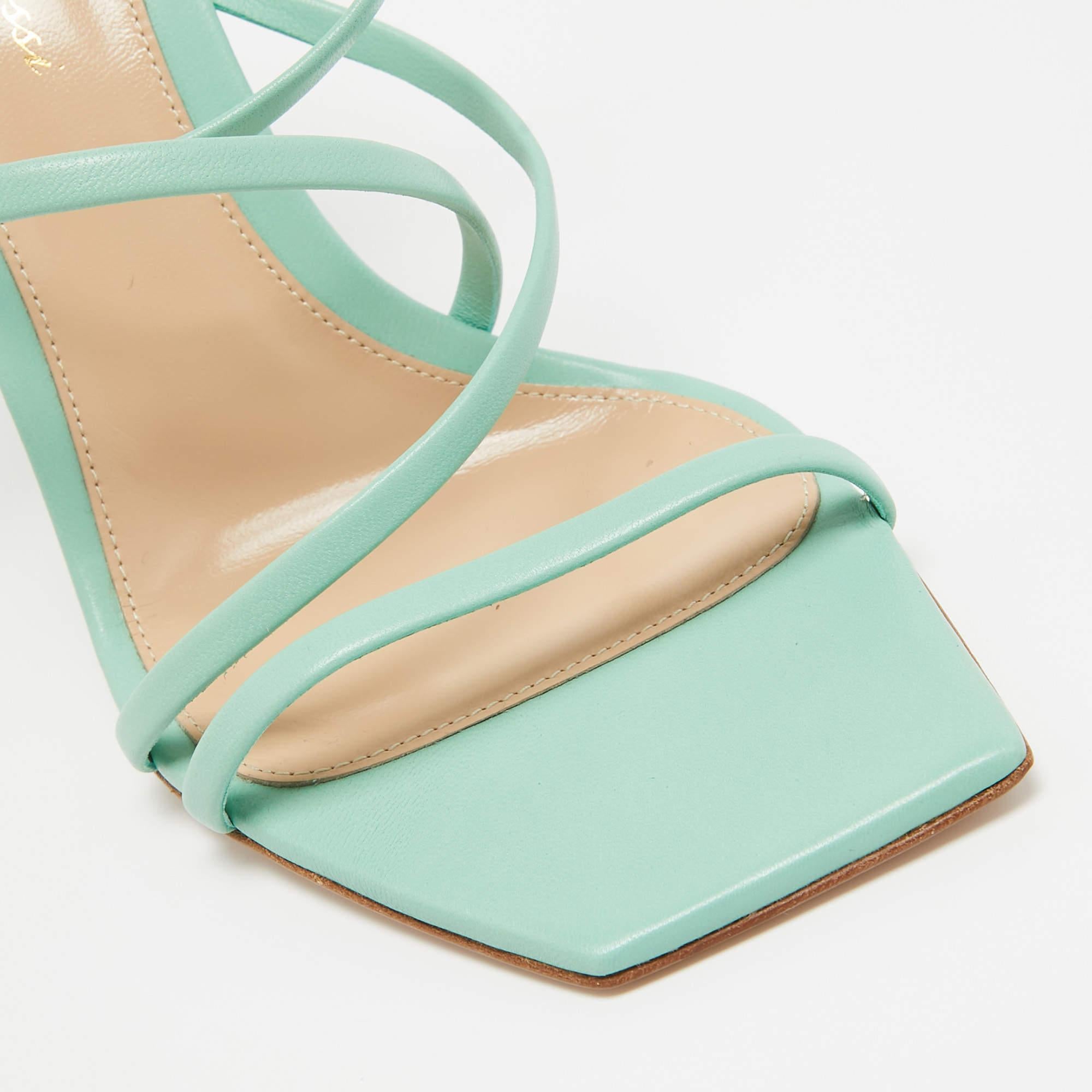 Gianvito Rossi Mint Green Leather Manilla Sandals Size 38.5 For Sale 3
