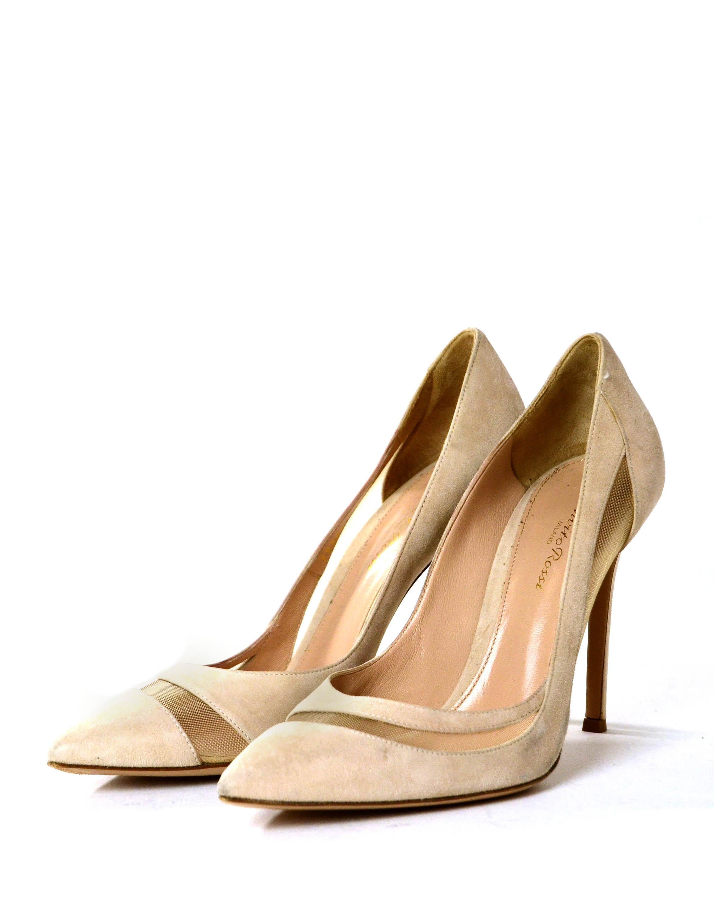 Gianvito Rossi Natural Suede Mesh Insert Pumps sz 39.5 In Good Condition In New York, NY