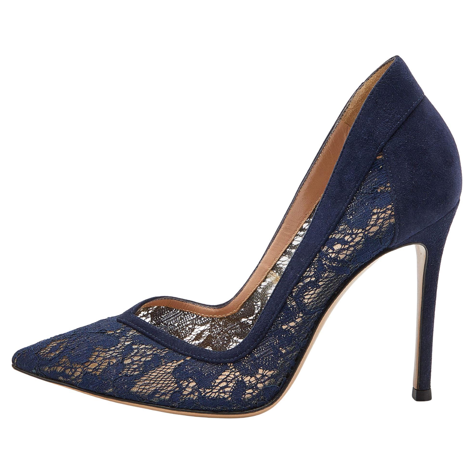 Gianvito Rossi Navy Blue Lace and Suede Pumps Size 36 For Sale