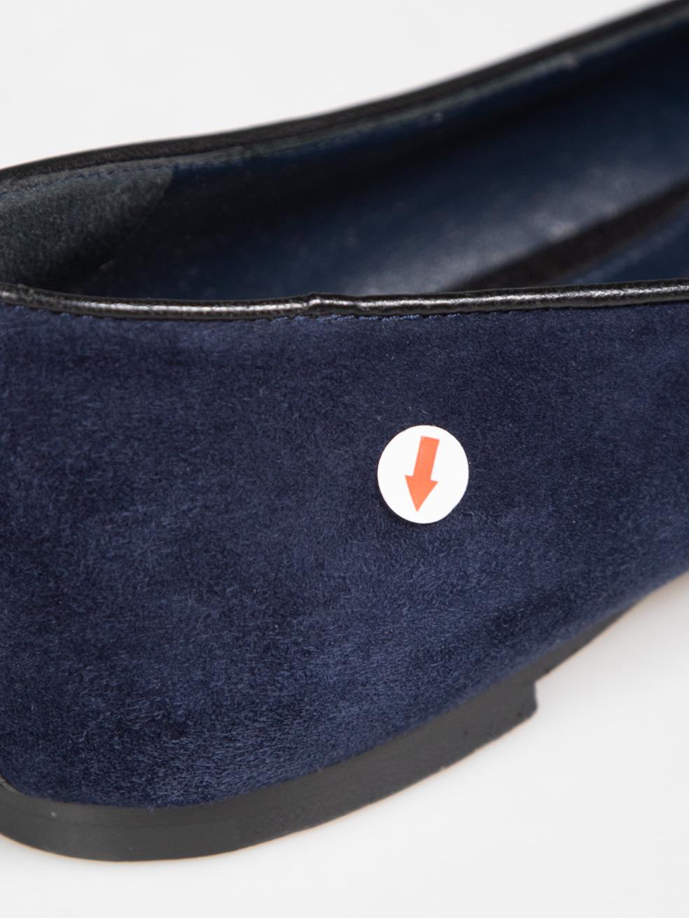 Gianvito Rossi Navy Suede Point Toe Flats Size IT 39 en venta 3