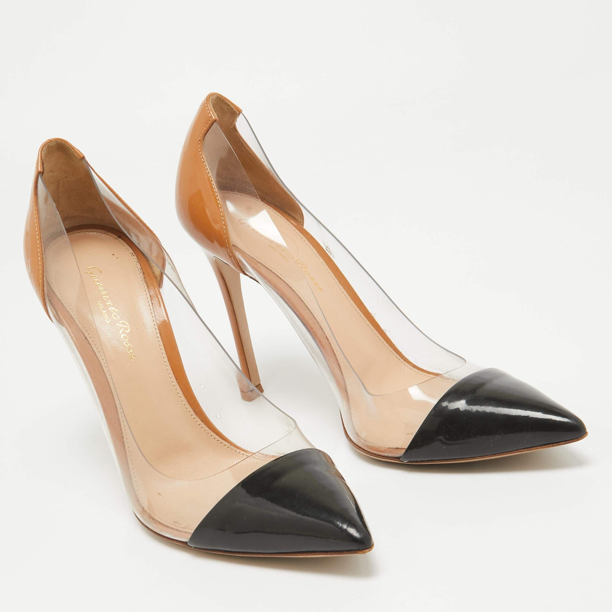 Gianvito Rossi Nude/Black Patent Leather And PVC Plexi Pointed Toe Pumps Size 38 In Fair Condition For Sale In Dubai, Al Qouz 2