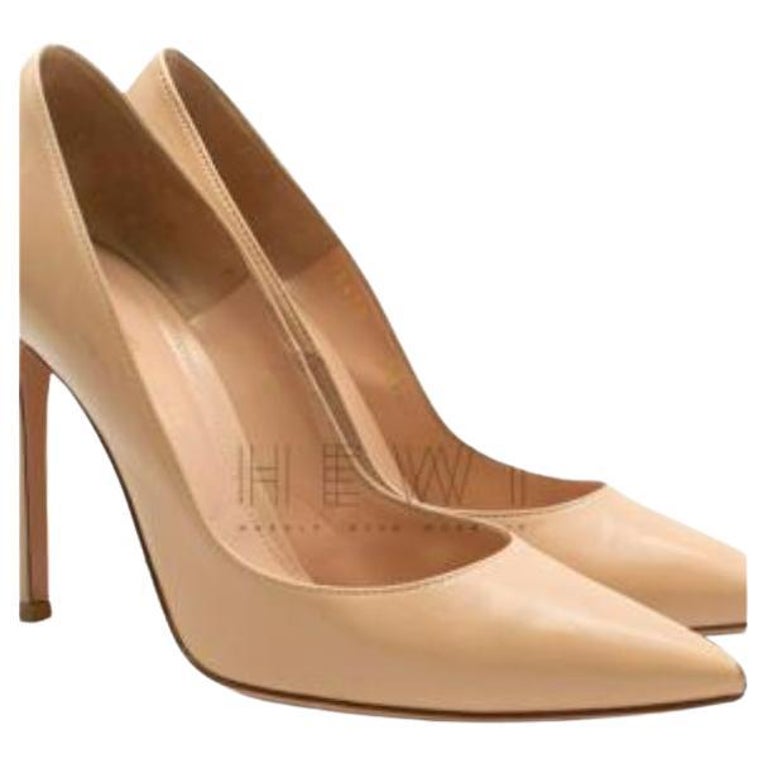 gianvito rossi nude pumps
