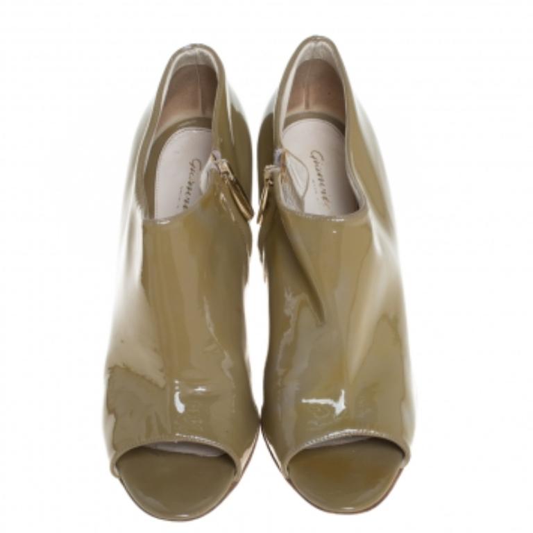 Brown Gianvito Rossi Olive Green Patent Leather Open Toe Booties Size 39 For Sale
