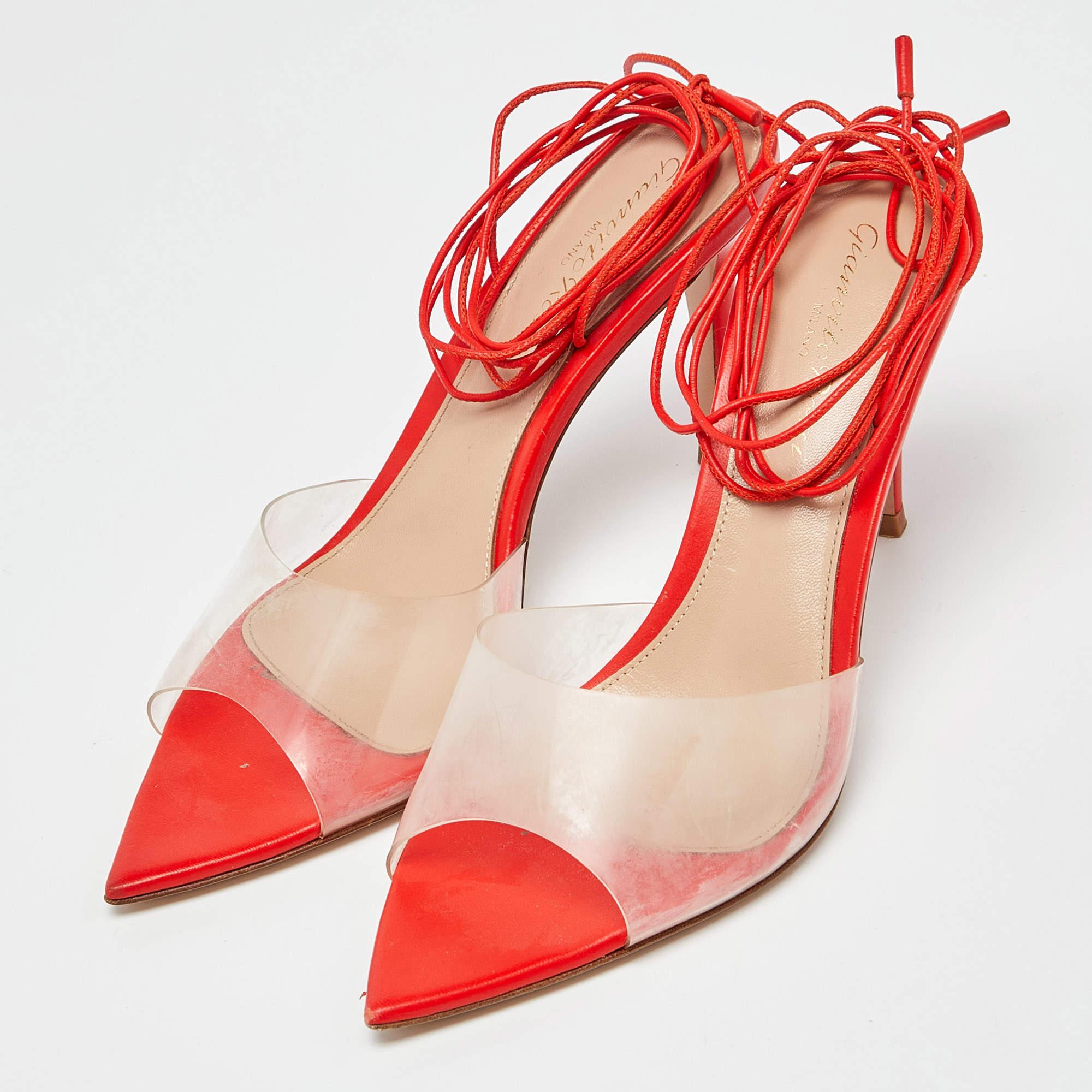 Wear these designer sandals to spruce up any outfit. They are versatile, chic, and can be easily styled. Made using quality materials, these sandals are well-built and long-lasting.