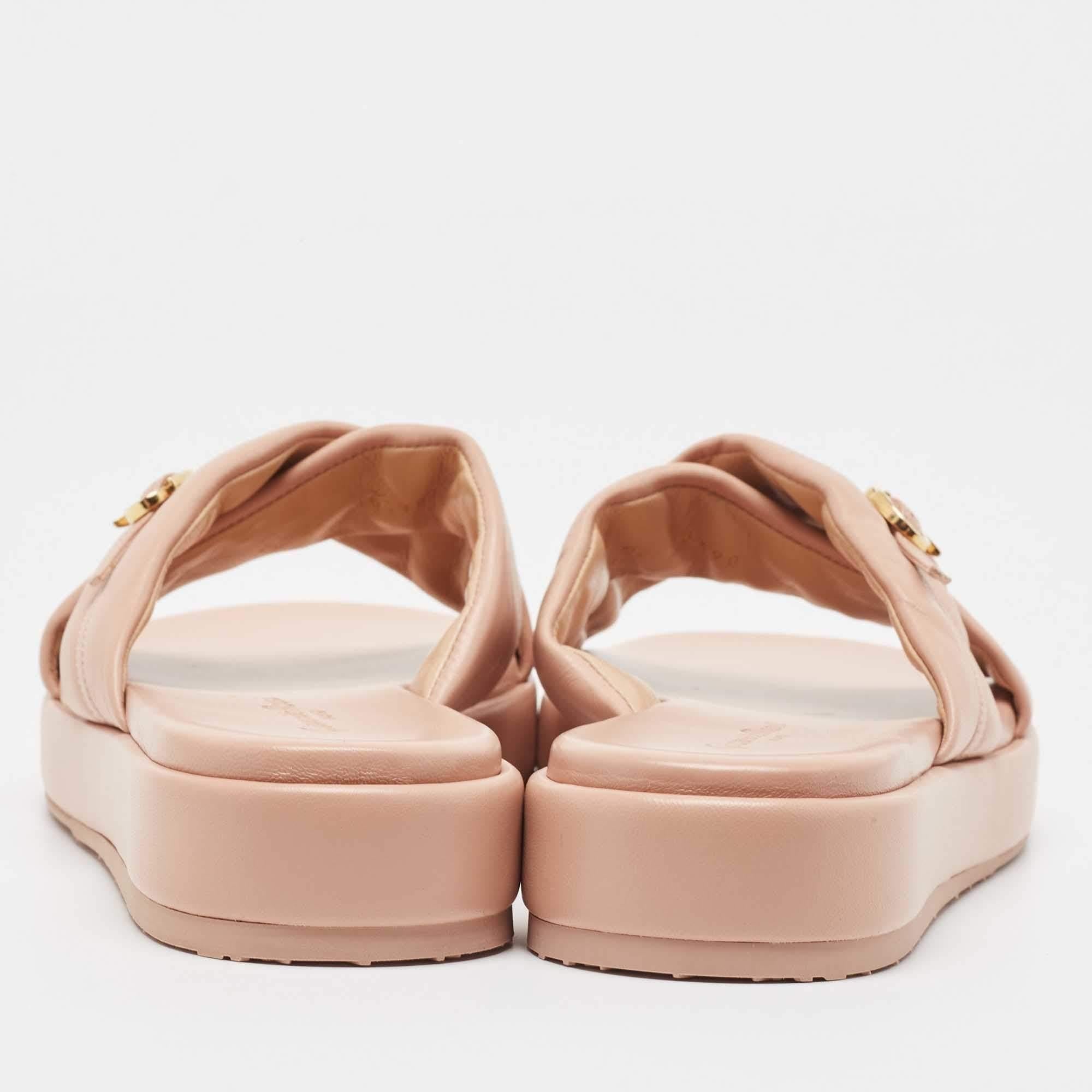 Women's Gianvito Rossi Pink Leather Alima Sandals Size 40 For Sale