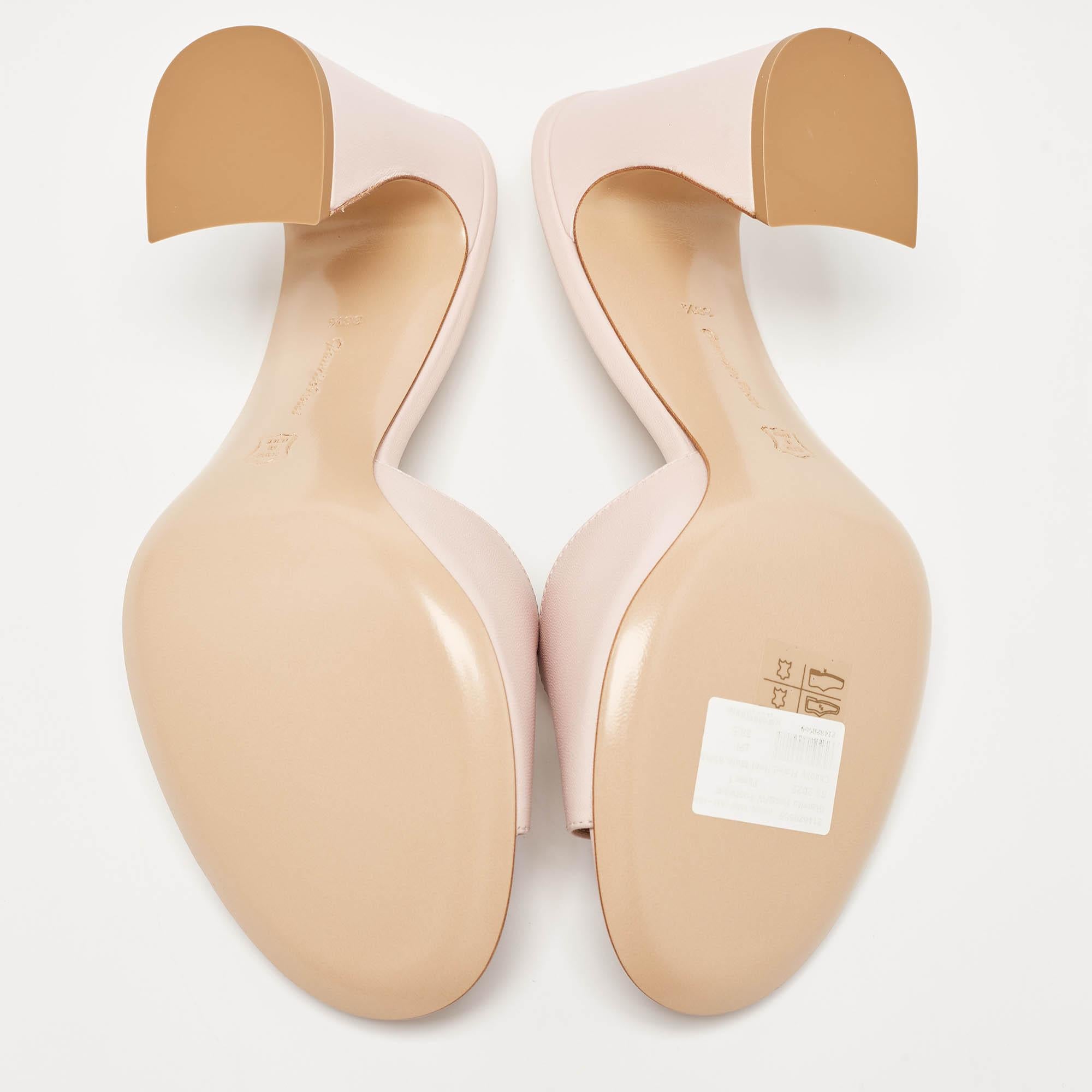 Women's Gianvito Rossi Pink Leather Wynn Mules Size 38.5 For Sale
