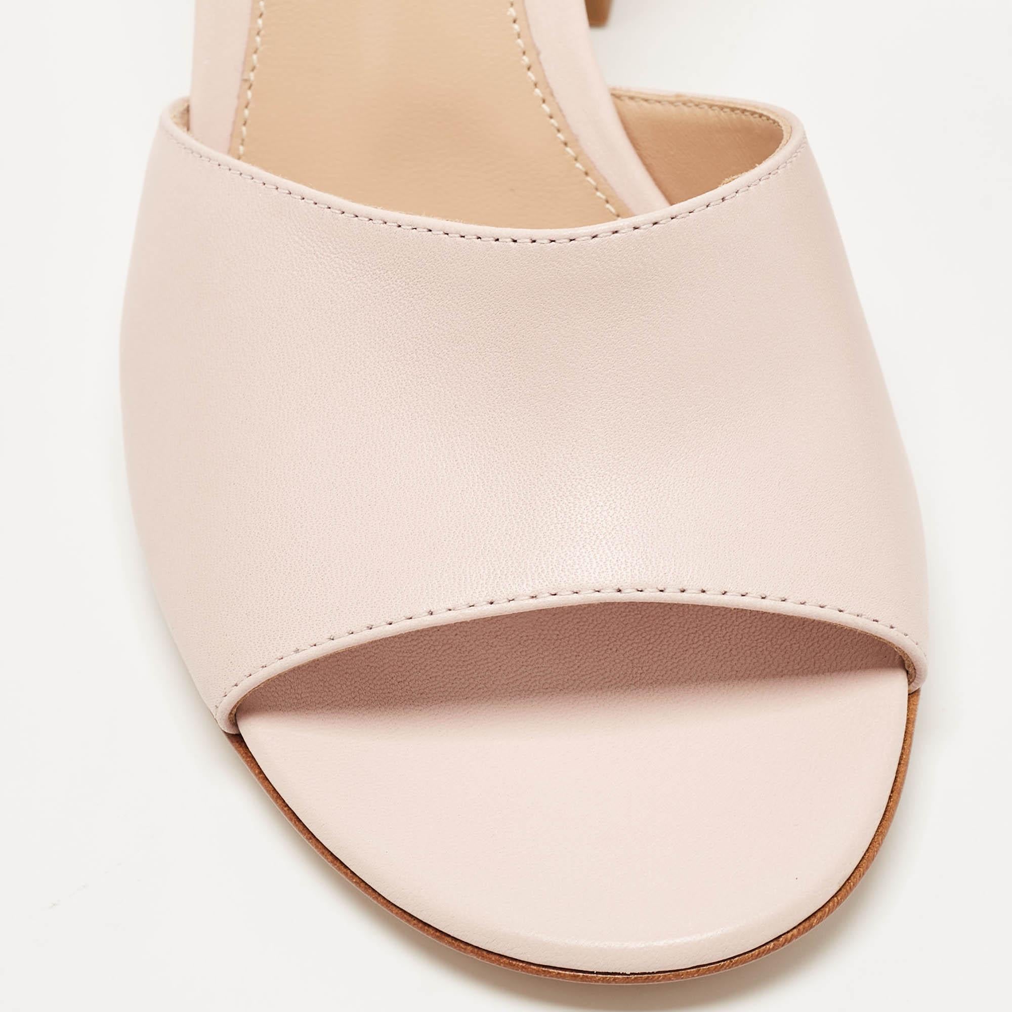 Gianvito Rossi Pink Leather Wynn Mules Size 38.5 For Sale 2