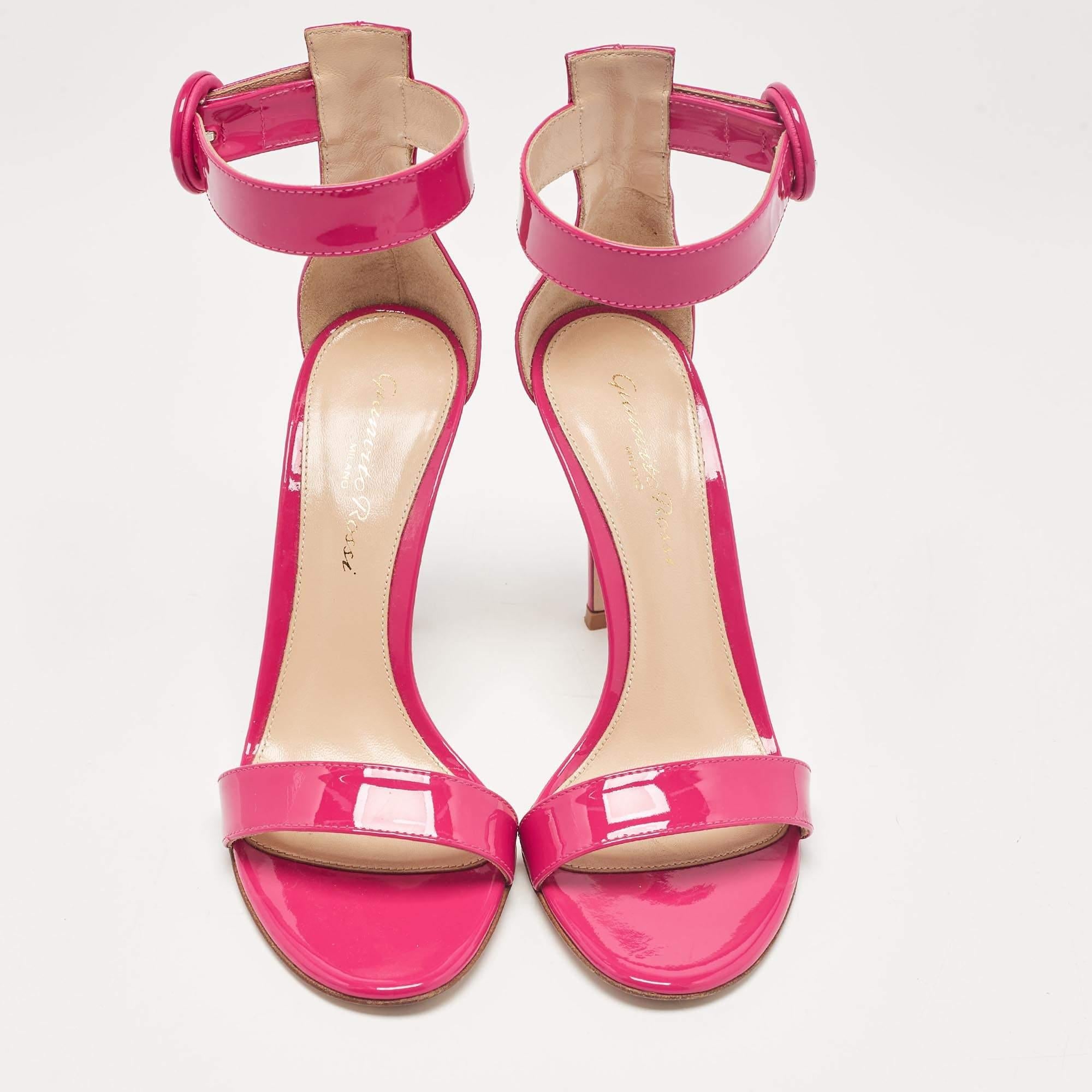 Gianvito Rossi Pink Patent Leather Portofino Ankle Strap Sandals Size 35 In Good Condition For Sale In Dubai, Al Qouz 2