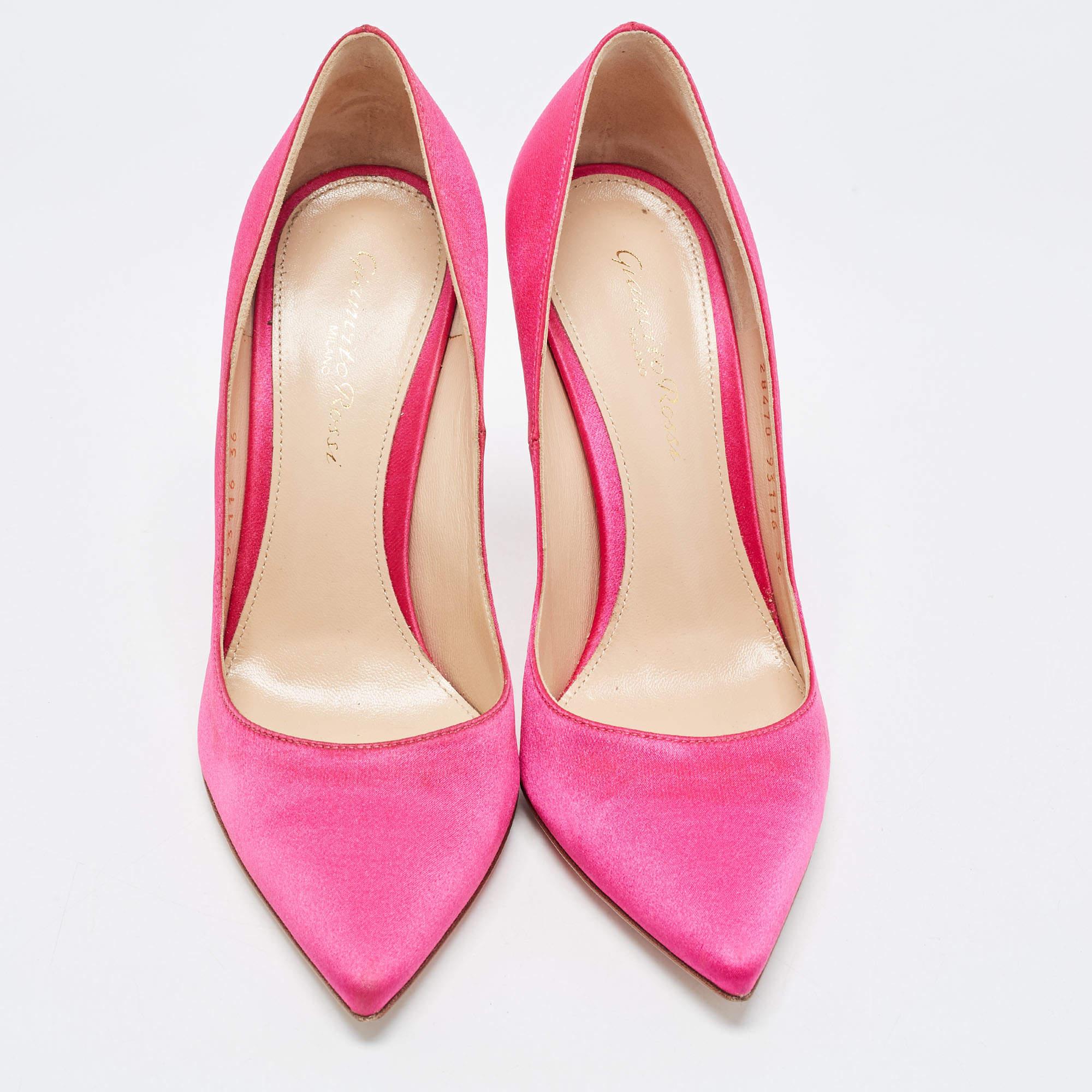 Exhibit an elegant style with this pair of pumps. These elegant shoes are crafted from quality materials. They are set on durable soles and sleek heels.

Includes: Original Dustbag, Original Box, Info Booklet, Extra Heel Tips

