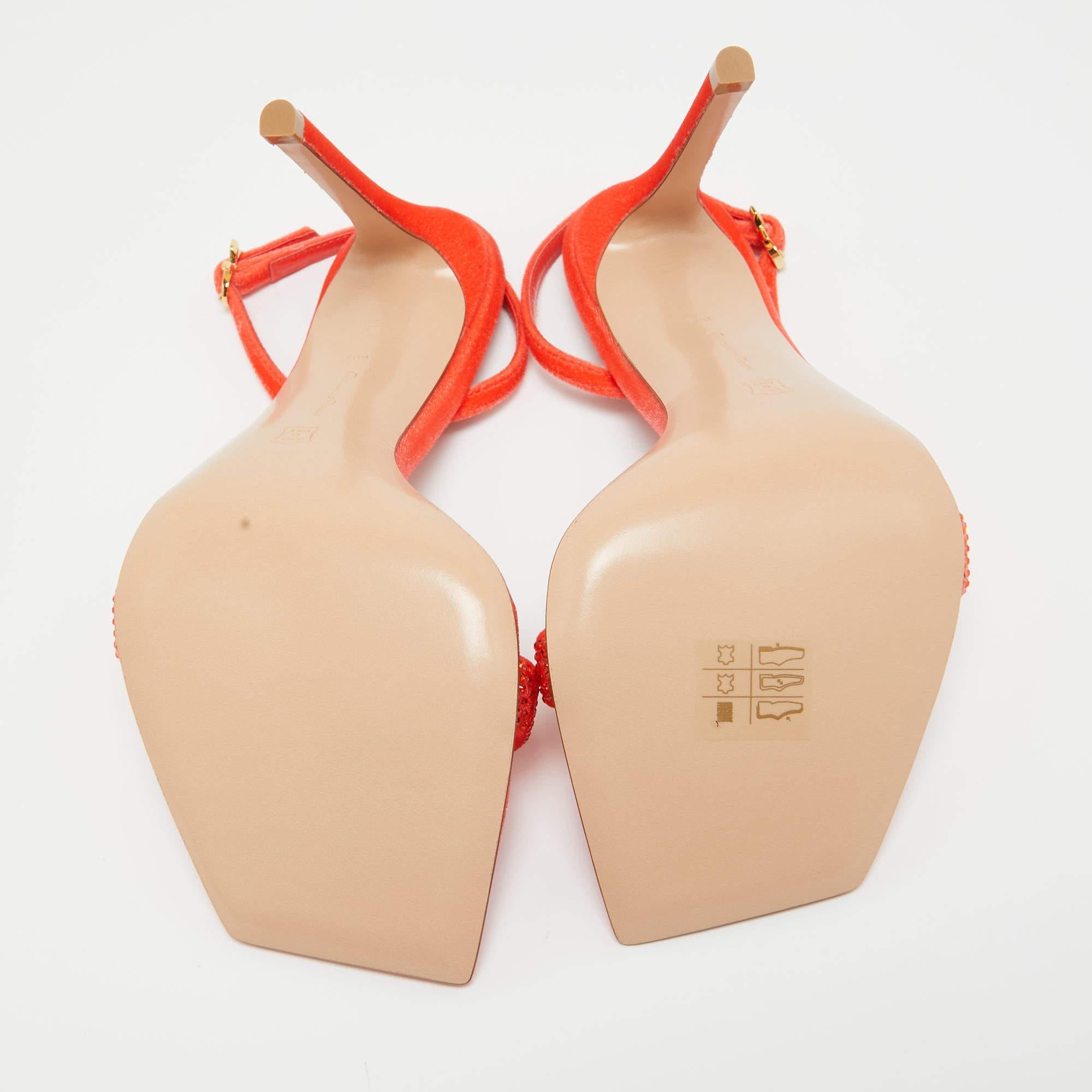 De las mujeres Gianvito Rossi Sandalias de terciopelo rojo amapola con adornos Britney Talla 39.5 en venta