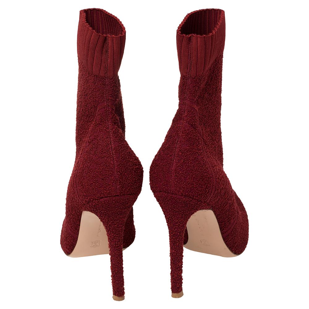 Gianvito Rossi Red Knit Fabric Sock Ankle Boots Size 40 In Good Condition In Dubai, Al Qouz 2