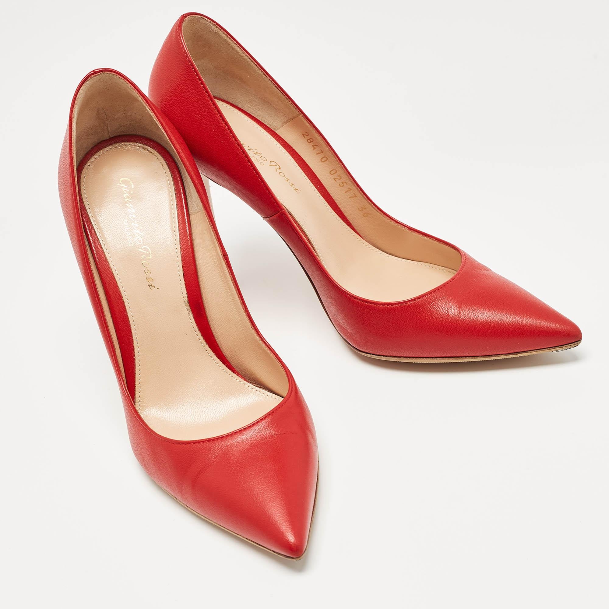 Women's Gianvito Rossi Red Leather Gianvito Pumps Size 36