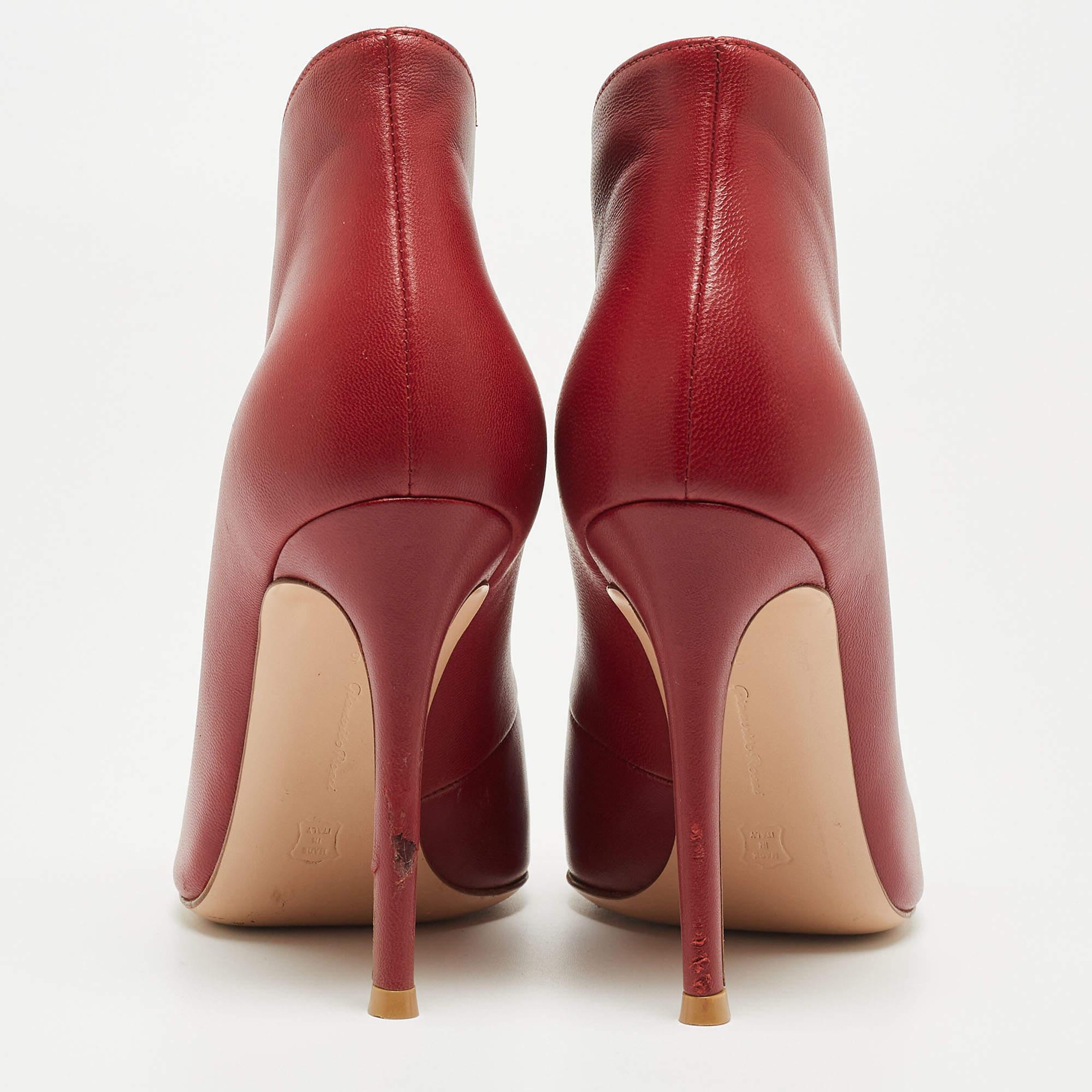 Gianvito Rossi Red Leather Vamp Peep Toe Ankle Booties Size 36 For Sale 1