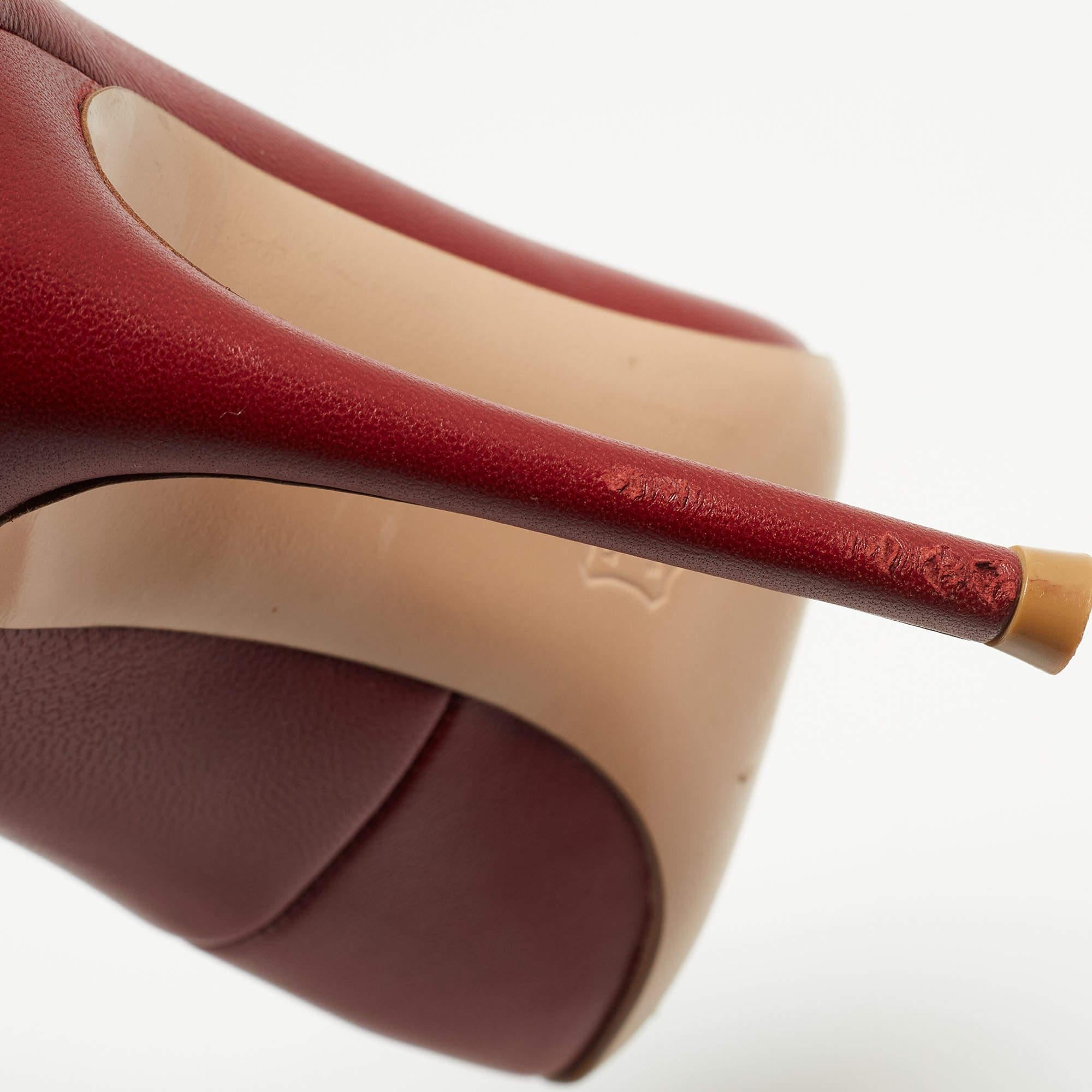 Gianvito Rossi Red Leather Vamp Peep Toe Ankle Booties Size 36 For Sale 2
