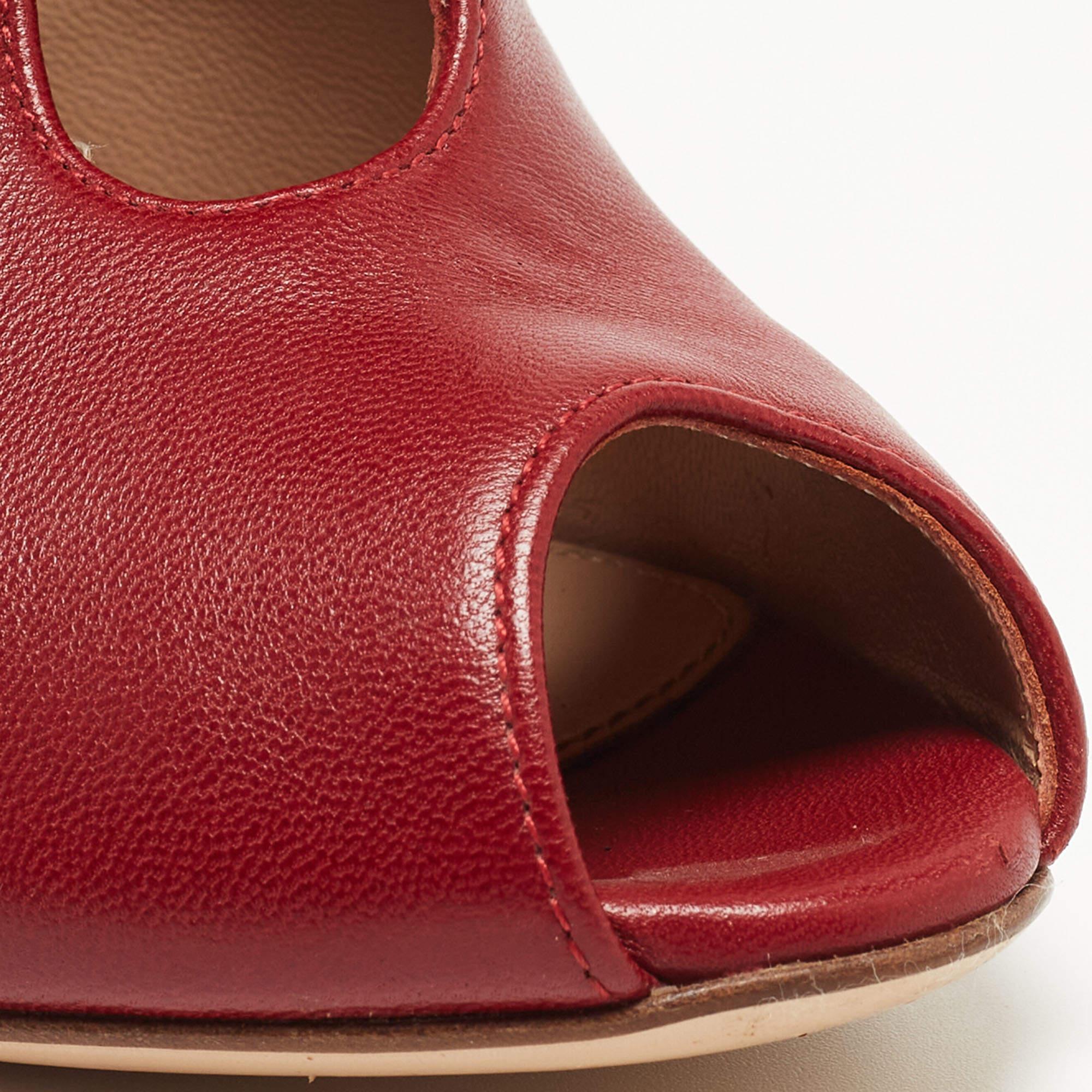 Gianvito Rossi Red Leather Vamp Peep Toe Ankle Booties Size 36 For Sale 5