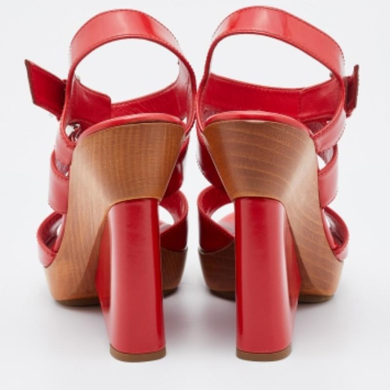 Gianvito Rossi - Sandales à lanières compensées en cuir rouge, taille 37,5 en vente 3