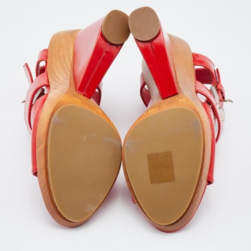 Gianvito Rossi - Sandales à lanières compensées en cuir rouge, taille 37,5 en vente 4