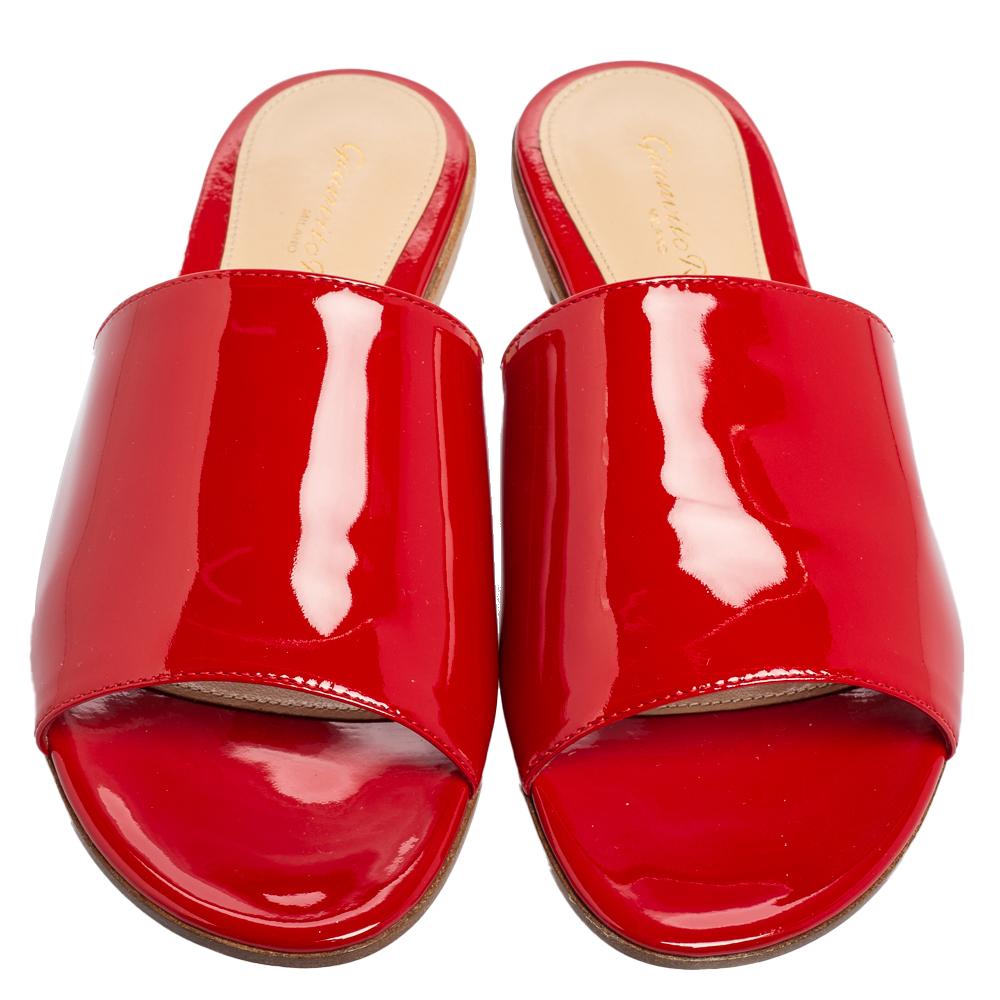 Women's Gianvito Rossi Red Patent Leather Capri Flat Slides Size 36