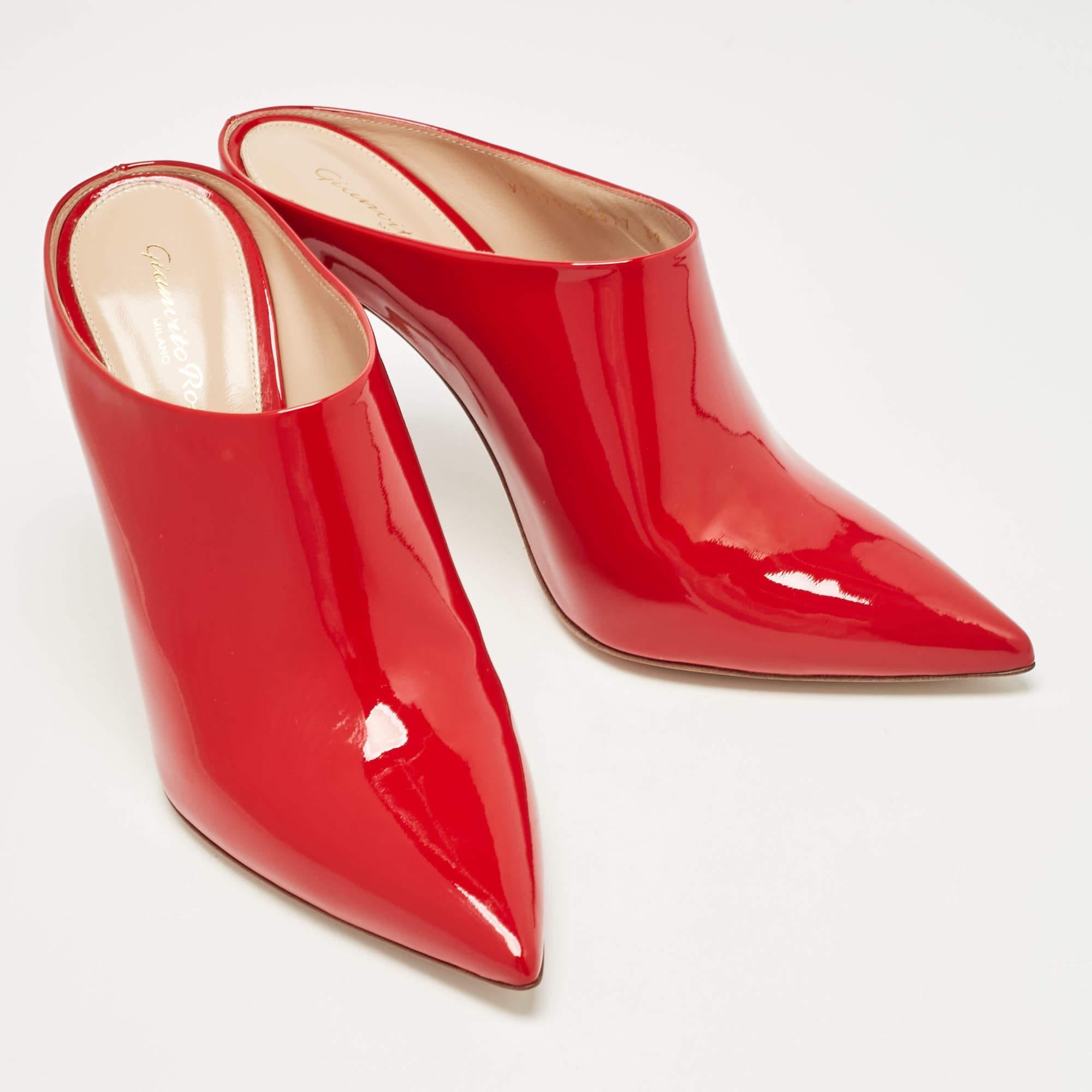 Women's Gianvito Rossi Red Patent Leather Nova Mules Size 39 For Sale