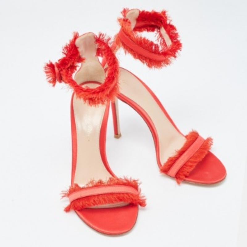 Women's Gianvito Rossi Red Satin Fringed Portofino Sandals Size 35 For Sale