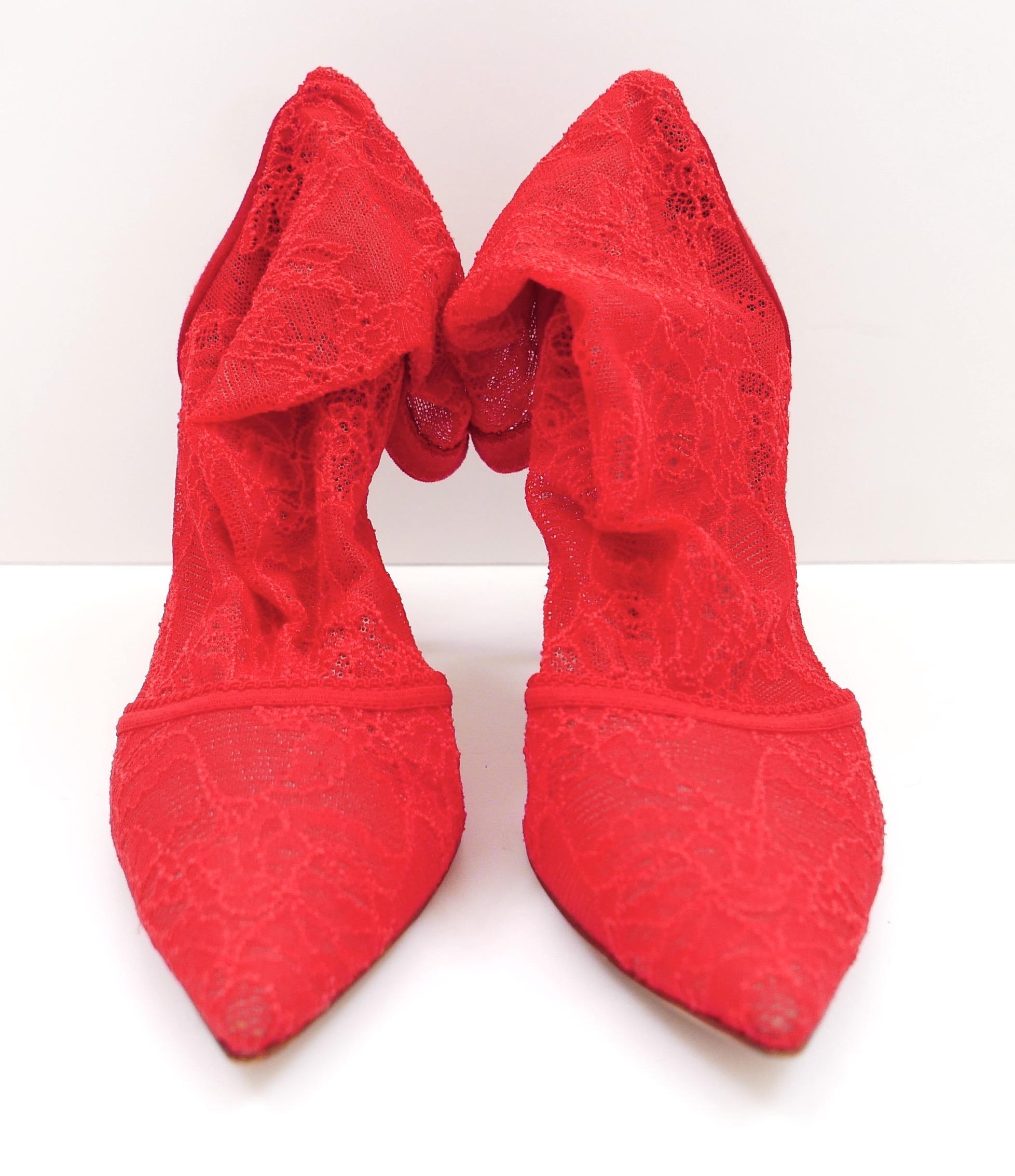 Gianvito Rossi red stretch-lace and suede sock boots In Excellent Condition For Sale In London, GB