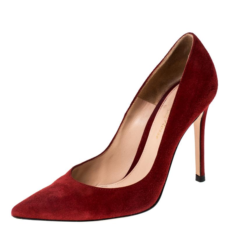 Raise the style bar wherever you go with this pair of Gianvito Rossi pumps. Made of suede in red and designed with pointed toes and 10 cm heels, these will give you the perfect amount of fashion and confidence.

Includes: The Luxury Closet