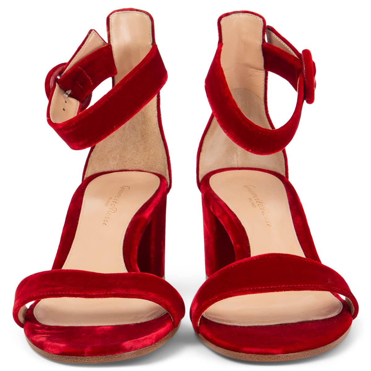 100% authentic Gianvito Rossi Versilia 60 sandals in red velvet with a single band across the toe and an ankle strap. Brand new. 

Measurements
Imprinted Size	38
Shoe Size	38
Inside Sole	25cm (9.8in)
Width	7.5cm (2.9in)
Heel	6cm (2.3in)

All our