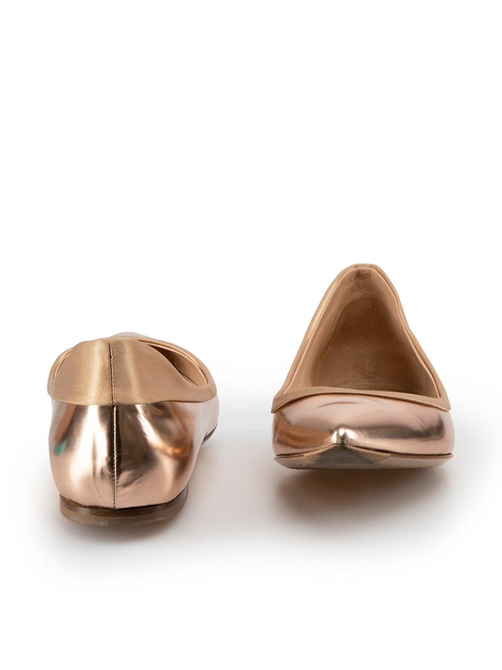 Gianvito Rossi - Chaussures de ballet en cuir or rose, taille IT 36,5 Excellent état - En vente à London, GB