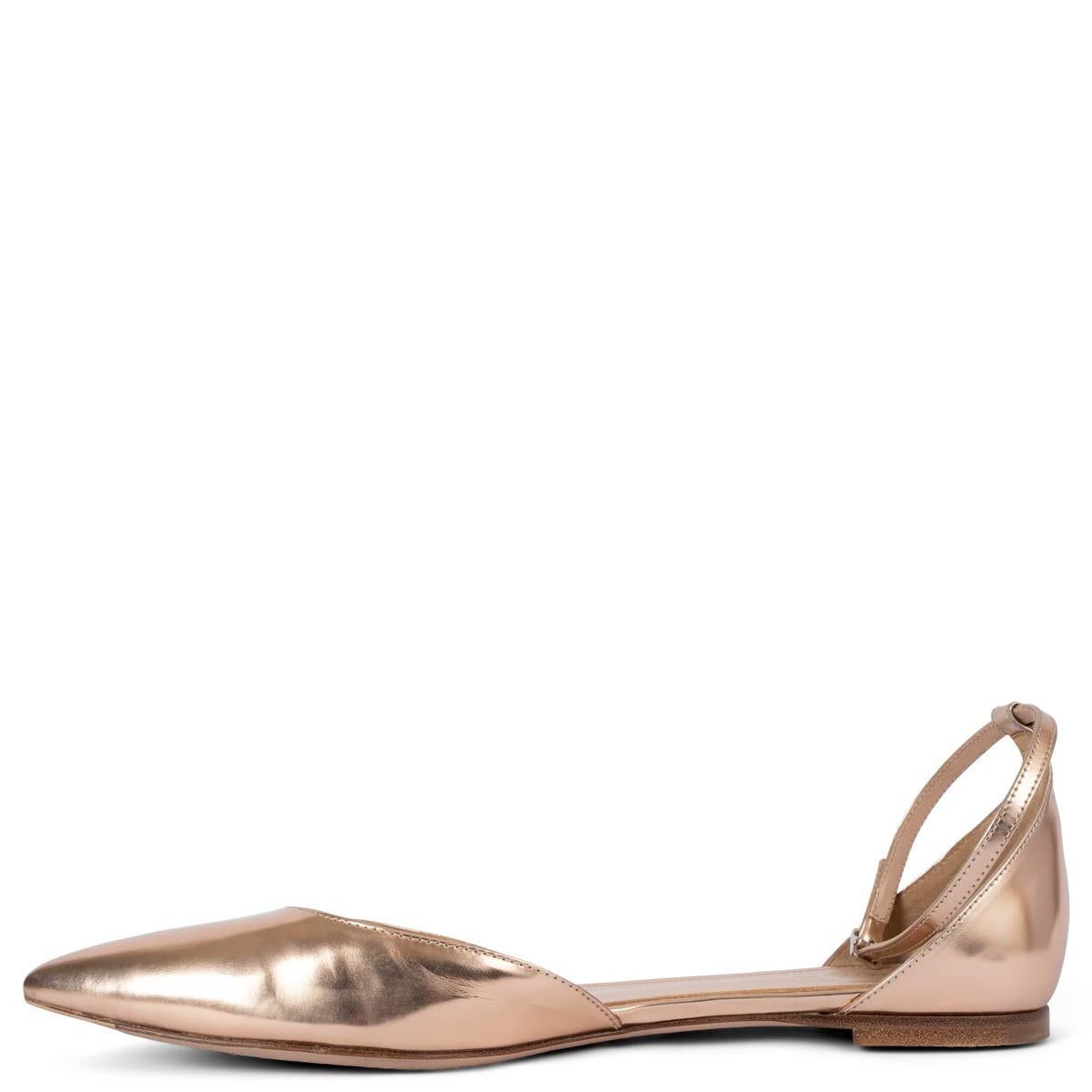 GIANVITO ROSSI rose gold leather GIA Ankle Strap Flats Shoes 39.5 In Fair Condition For Sale In Zürich, CH