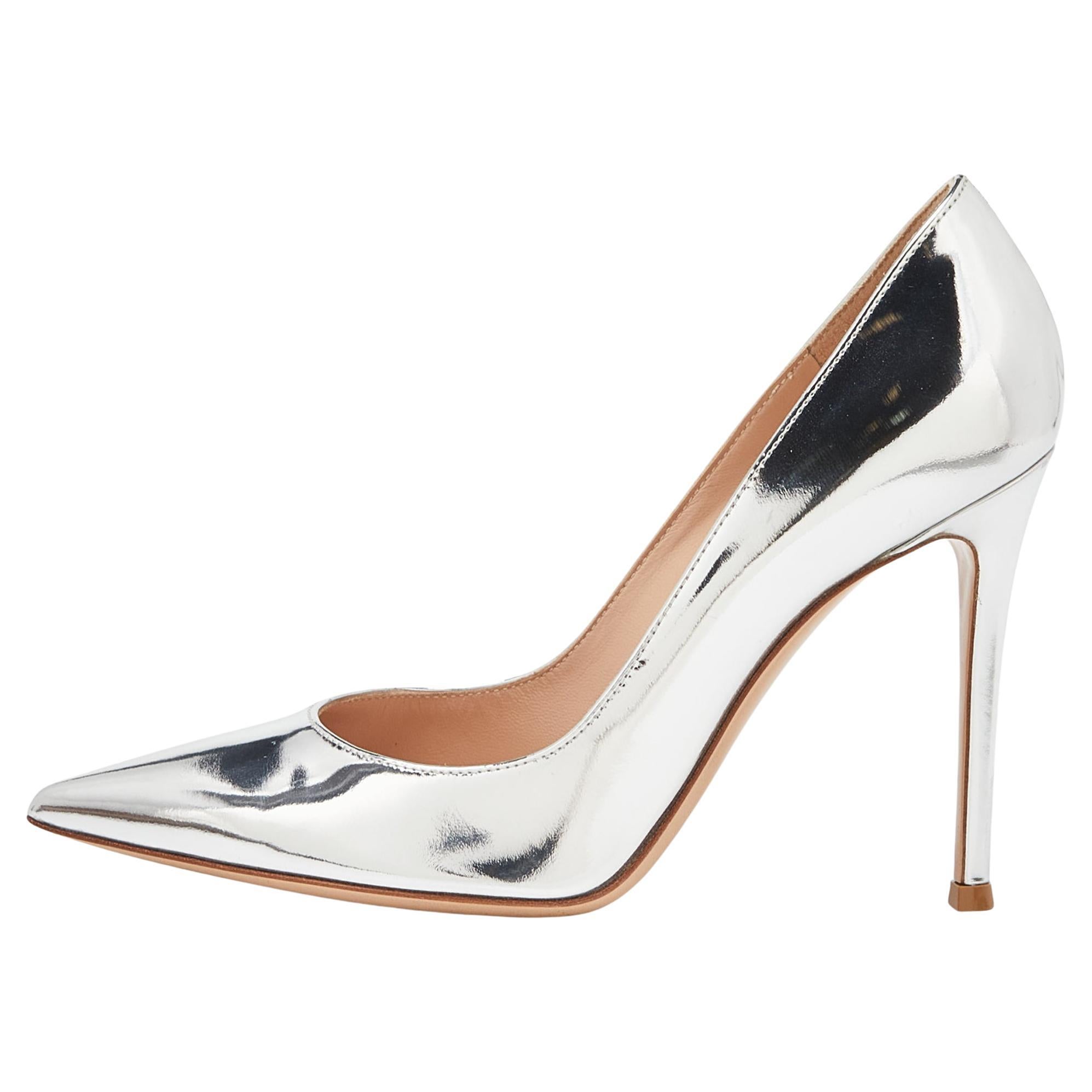 Gianvito Rossi Silver Laminated Leather Pointed Toe Pumps Size 37 For Sale