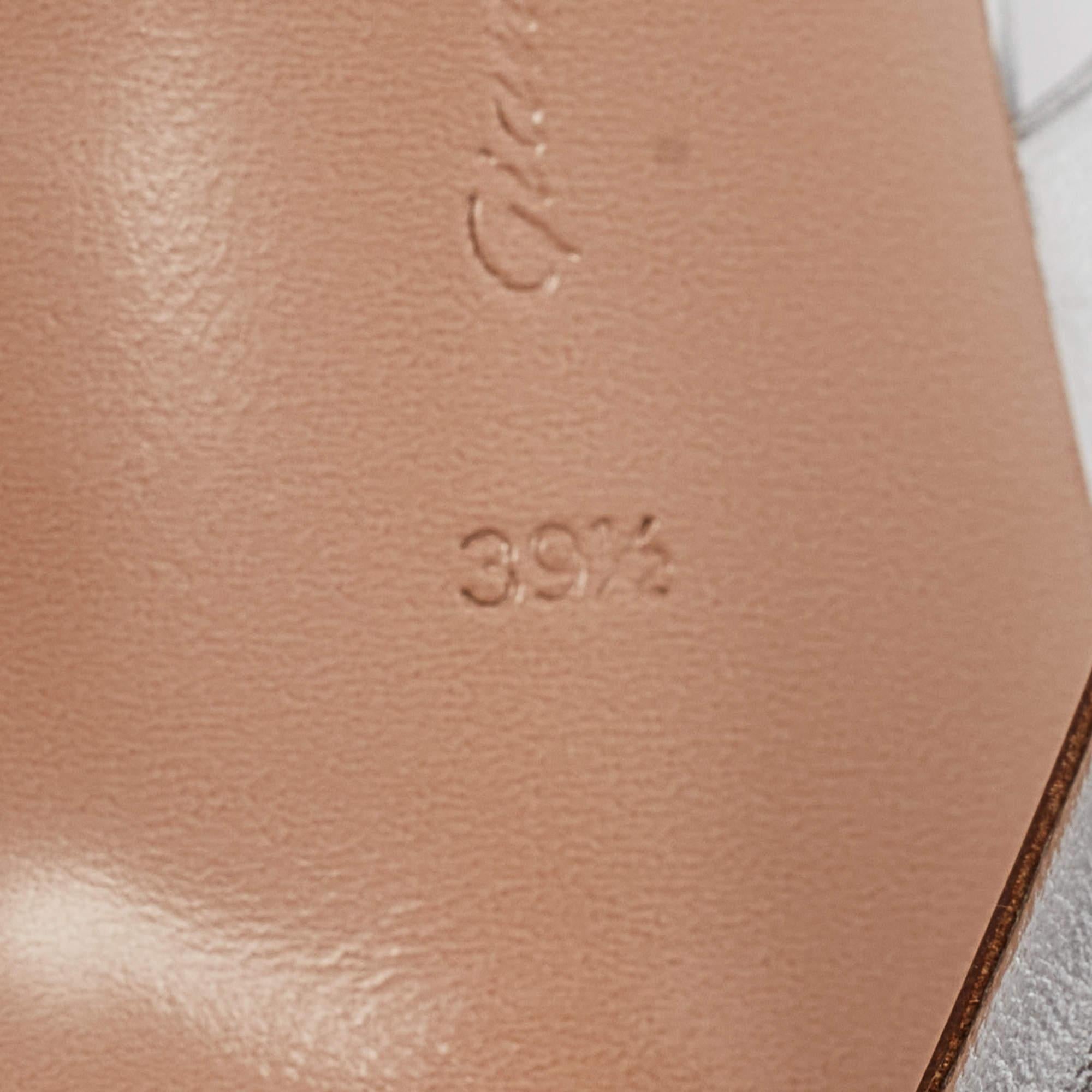 Gianvito Rossi Silberne Giza Knöchel-Wickelsandalen aus Leder Größe 39.5 im Angebot 4