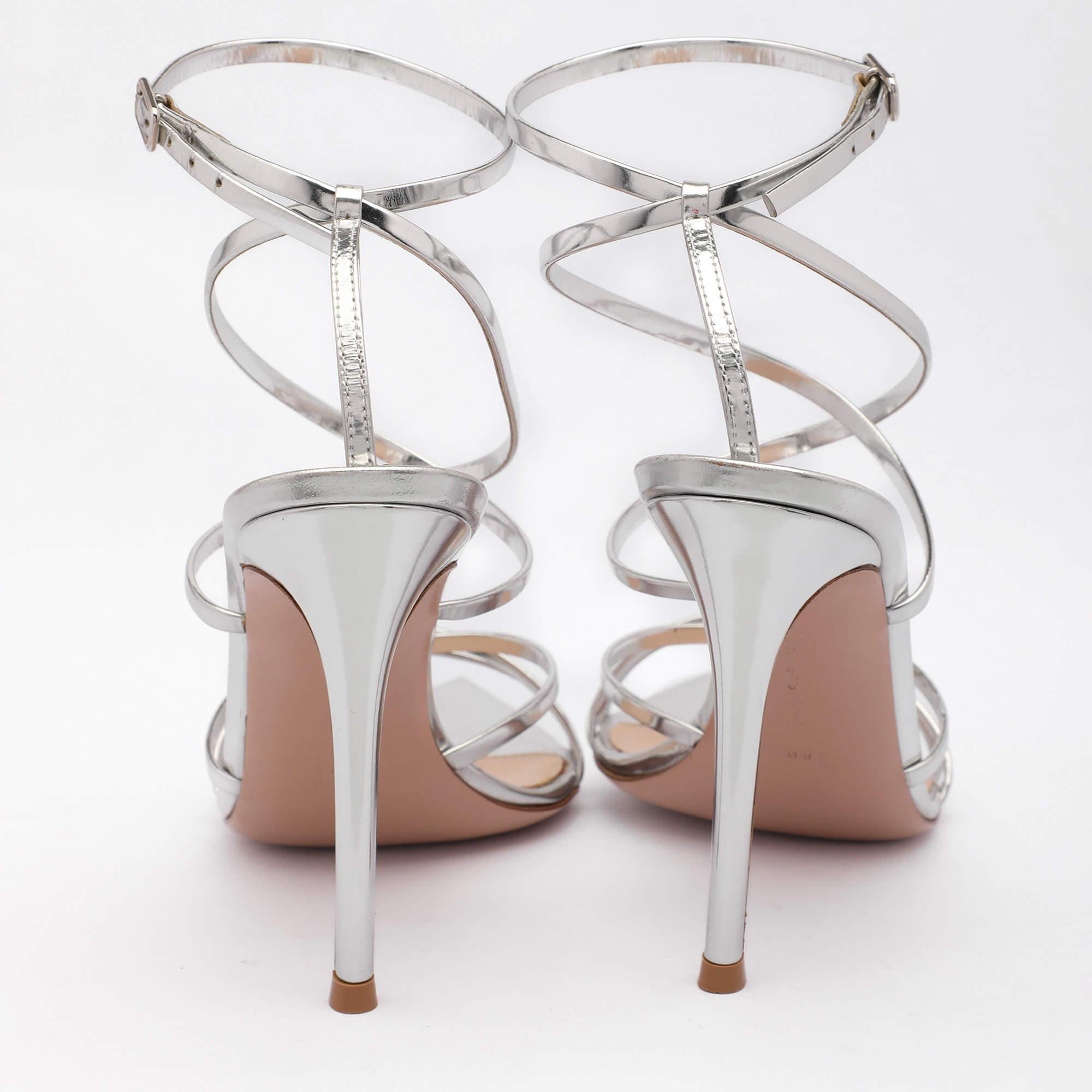 De las mujeres Gianvito Rossi Sandalias con correa al tobillo Kim de piel plateada talla 37
