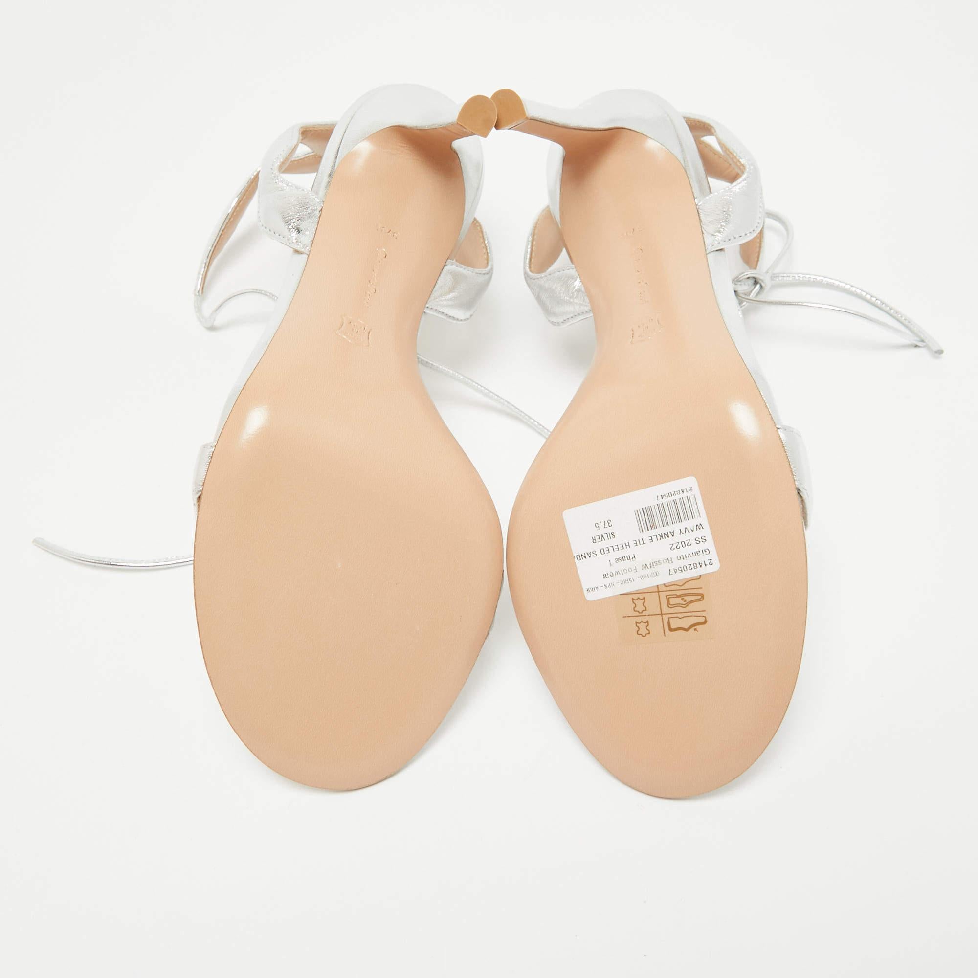 Gianvito Rossi - Sandales à la cheville ondulées en cuir argenté, taille 37.5 en vente 1
