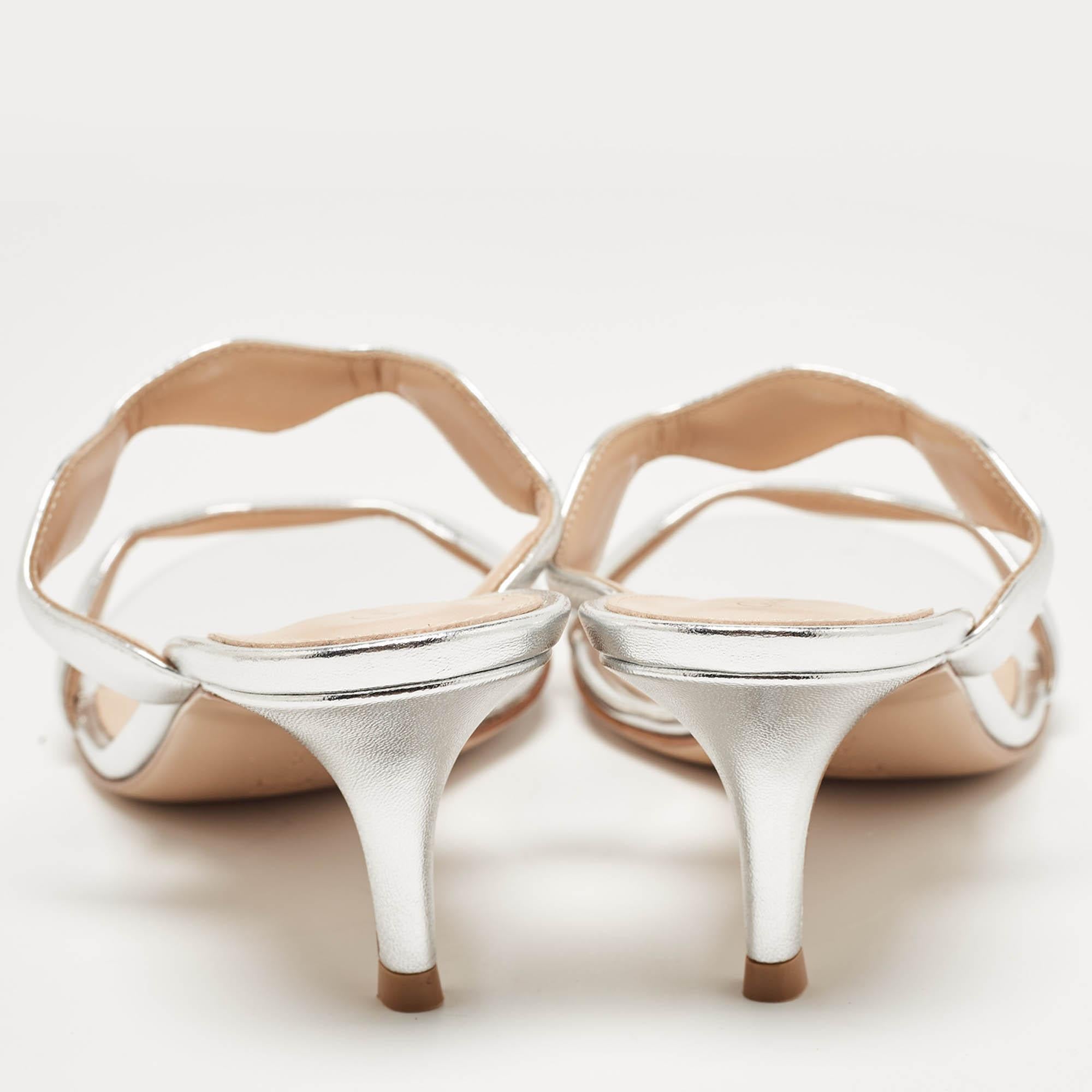 Women's Gianvito Rossi Silver Leather Wavy Sandals Size 38 For Sale