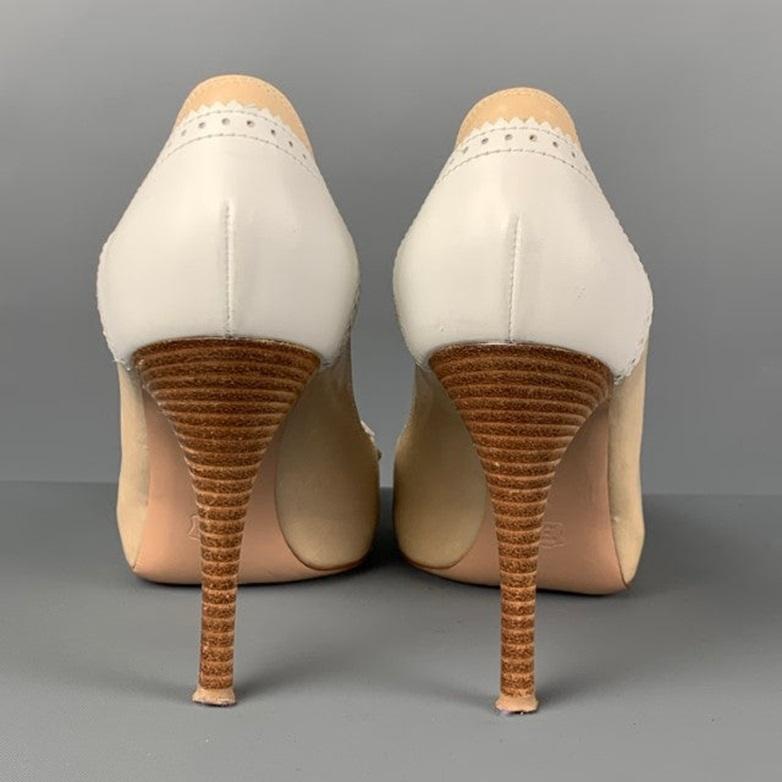 GIANVITO ROSSI Size 7 Beige Cream Leather Perforated Pumps For Sale 1