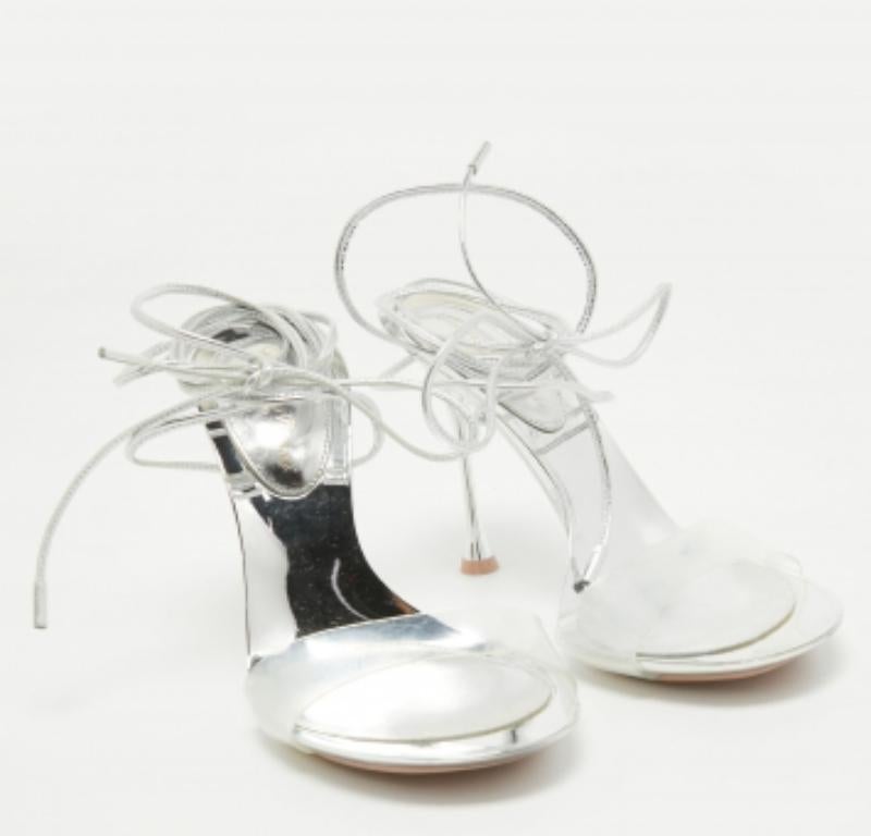 Gianvito Rossi Transparente Sandalen aus PVC und Leder mit Knöchelkrawatte Größe 36 im Angebot 1