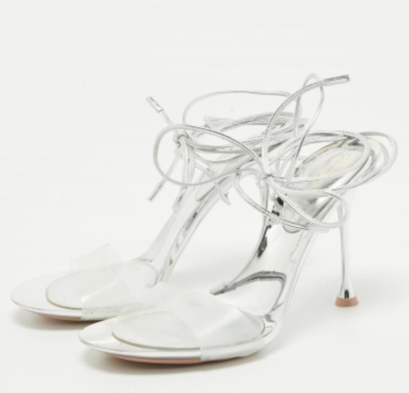Gianvito Rossi Transparente Sandalen aus PVC und Leder mit Knöchelkrawatte Größe 36 im Angebot 3