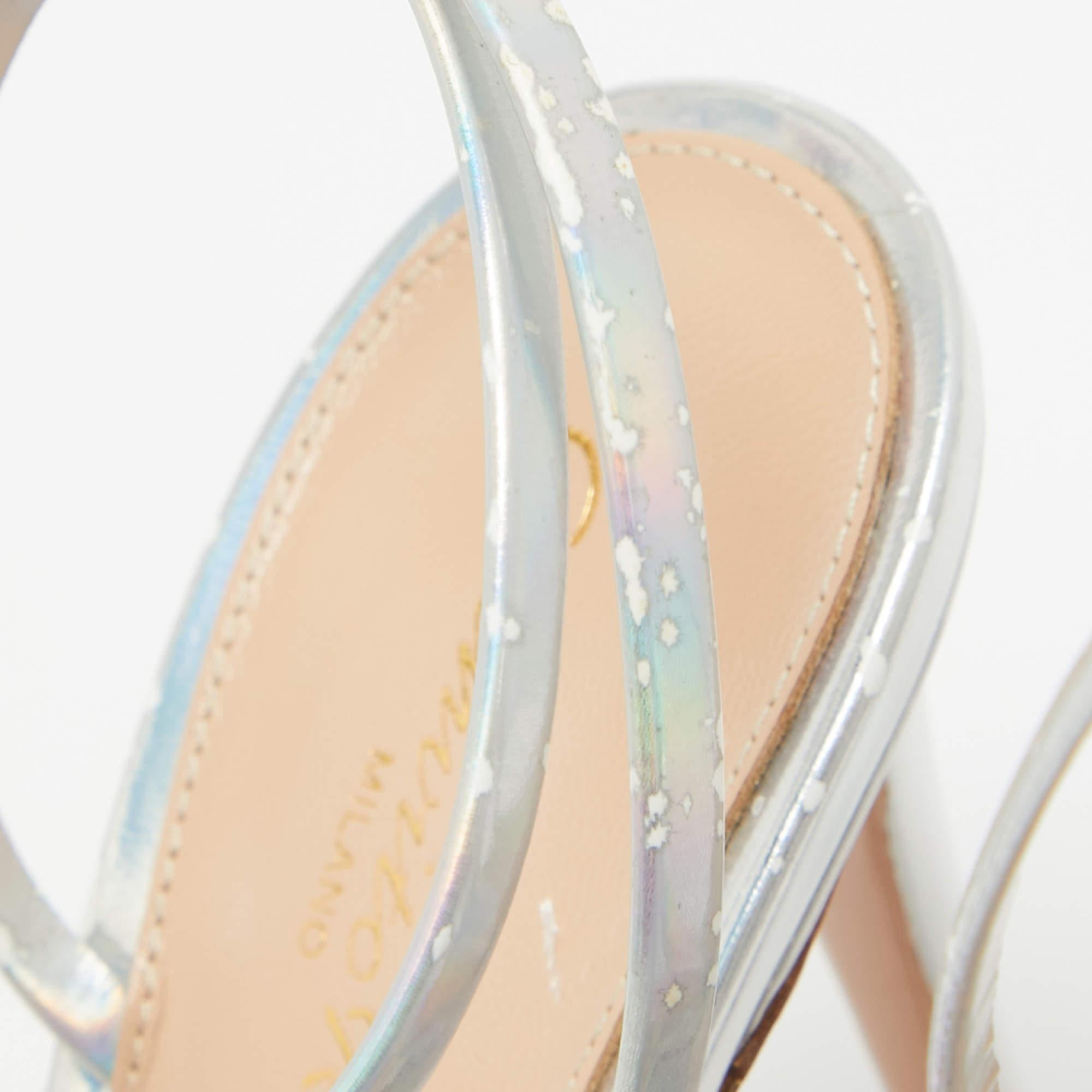 Gianvito Rossi Transperent PVC Plexi Stark Slides Size 39 In Excellent Condition For Sale In Dubai, Al Qouz 2