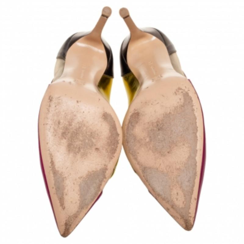 Gianvito Rossi Tri-Color Leather and Mesh Paneled Pointed-Toe Pumps Size 38.5 For Sale 1