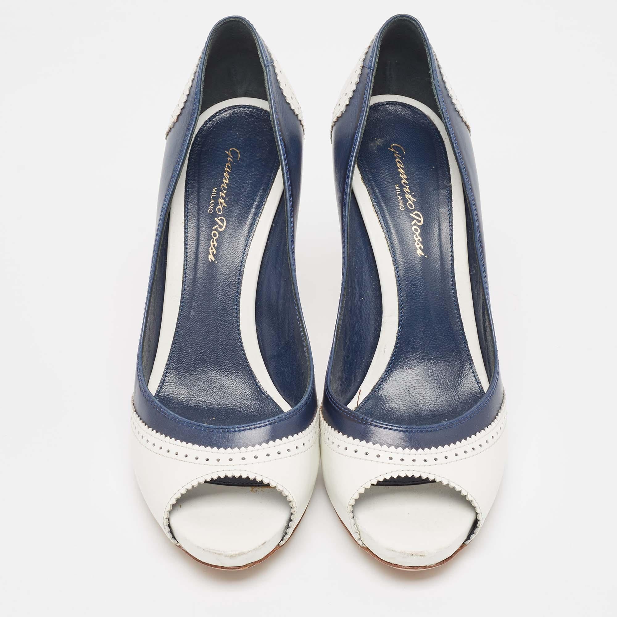 Gray Gianvito Rossi White/Blue Leather Peep Toe Pumps Size 38 For Sale