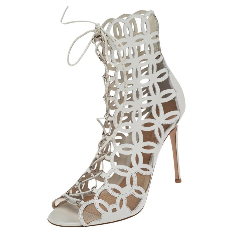 Gianvito Rossi White Cutout Leather Lace Up Peep Toe Sandals Size 39 For  Sale at 1stDibs