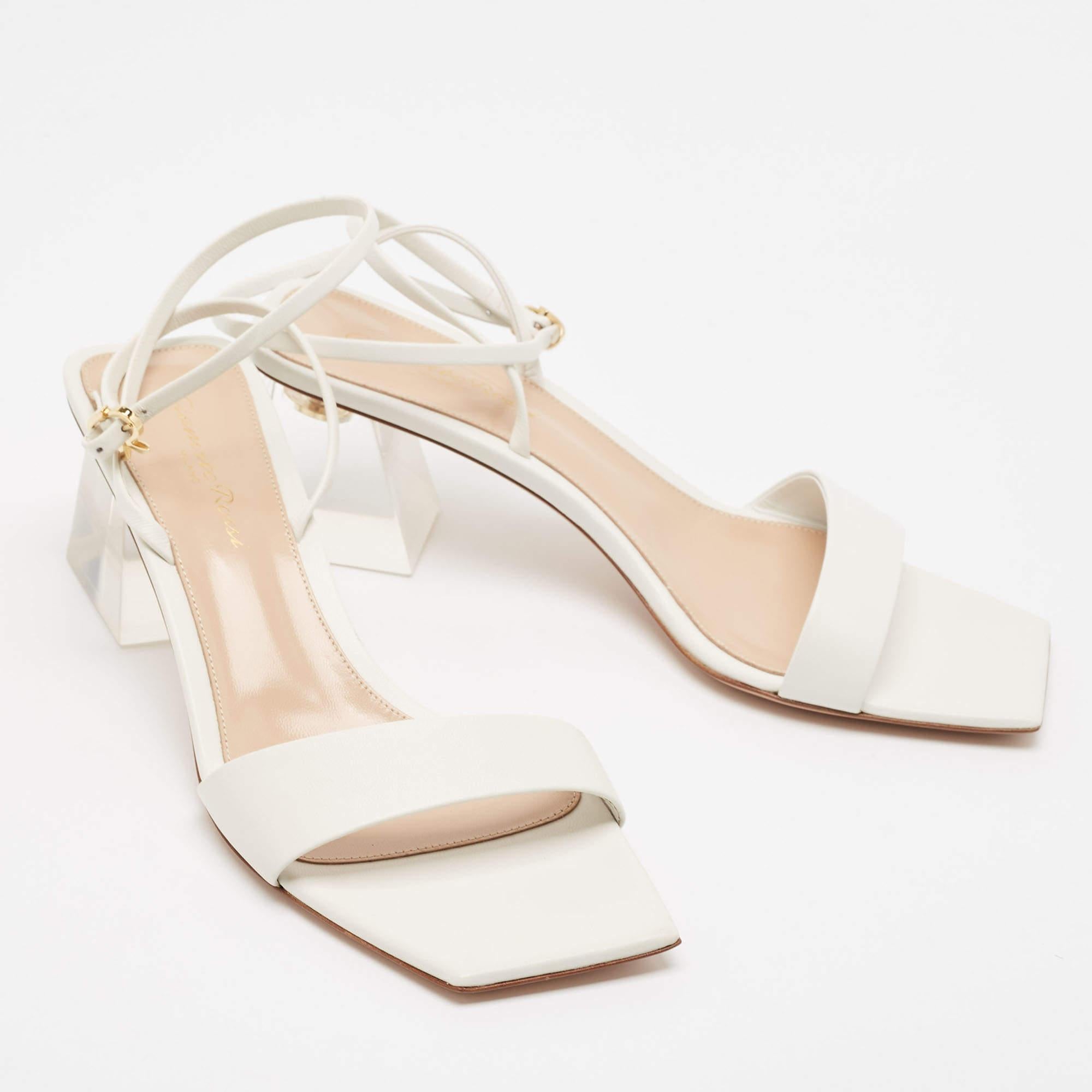 Women's Gianvito Rossi White Leather Cosmic Sandals Size 39 For Sale