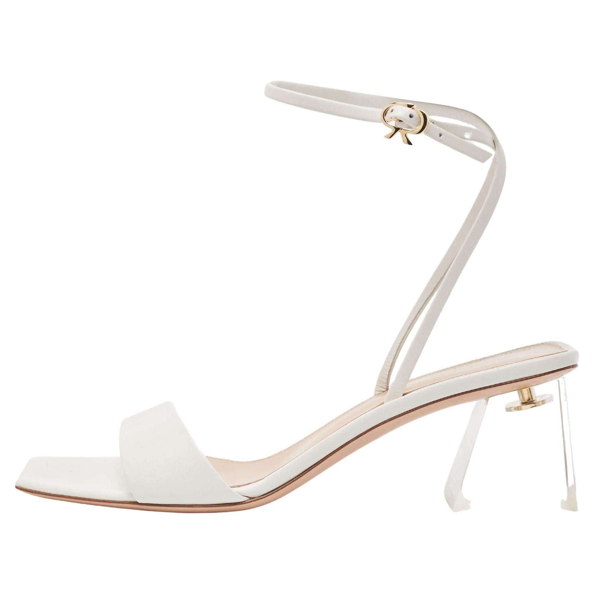 Gianvito Rossi White Leather Cosmic Sandals Size 39.5 For Sale