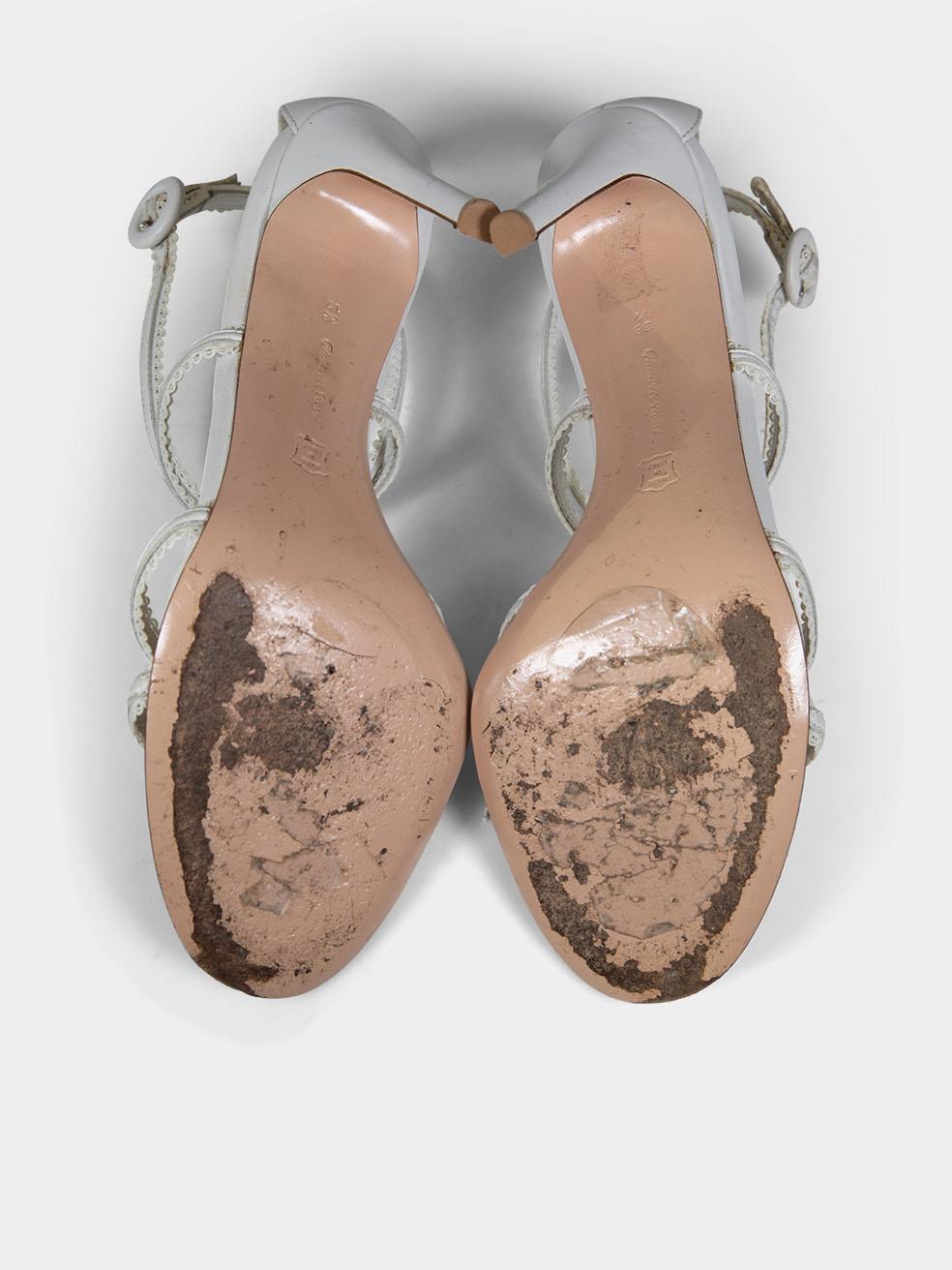 Gianvito Rossi Weiße Ledersandalen mit Spitzenbesatz Größe IT 38,5 Damen