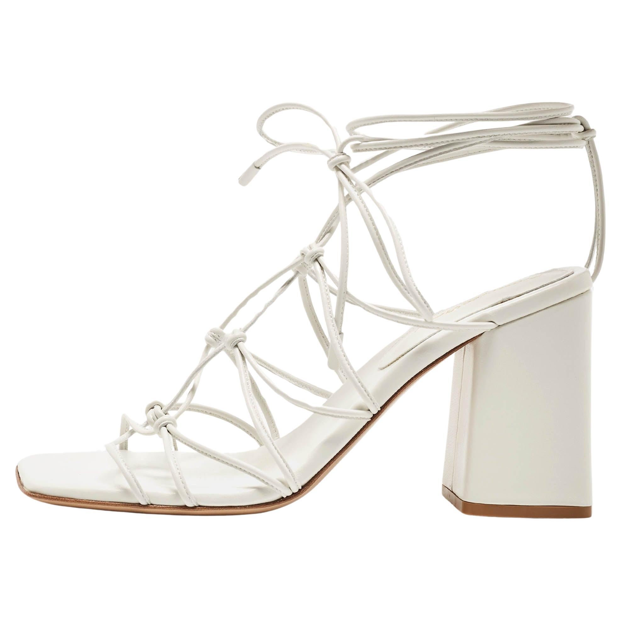 Gianvito Rossi White Leather Minas Sandals Size 39 For Sale
