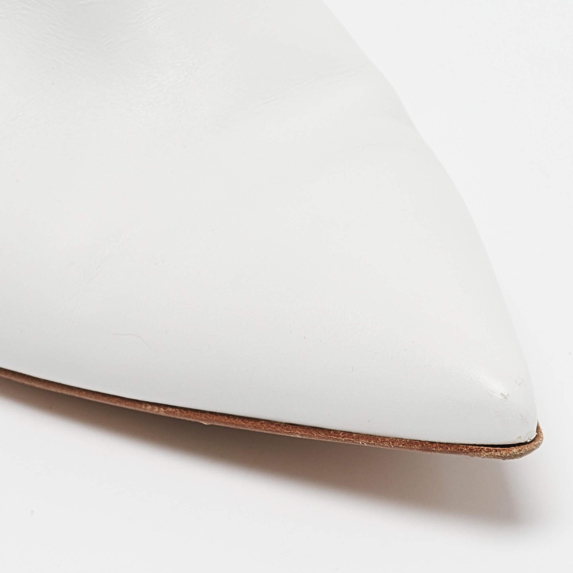 Gianvito Rossi escarpins à bout pointu en cuir blanc, taille 38,5 en vente 2