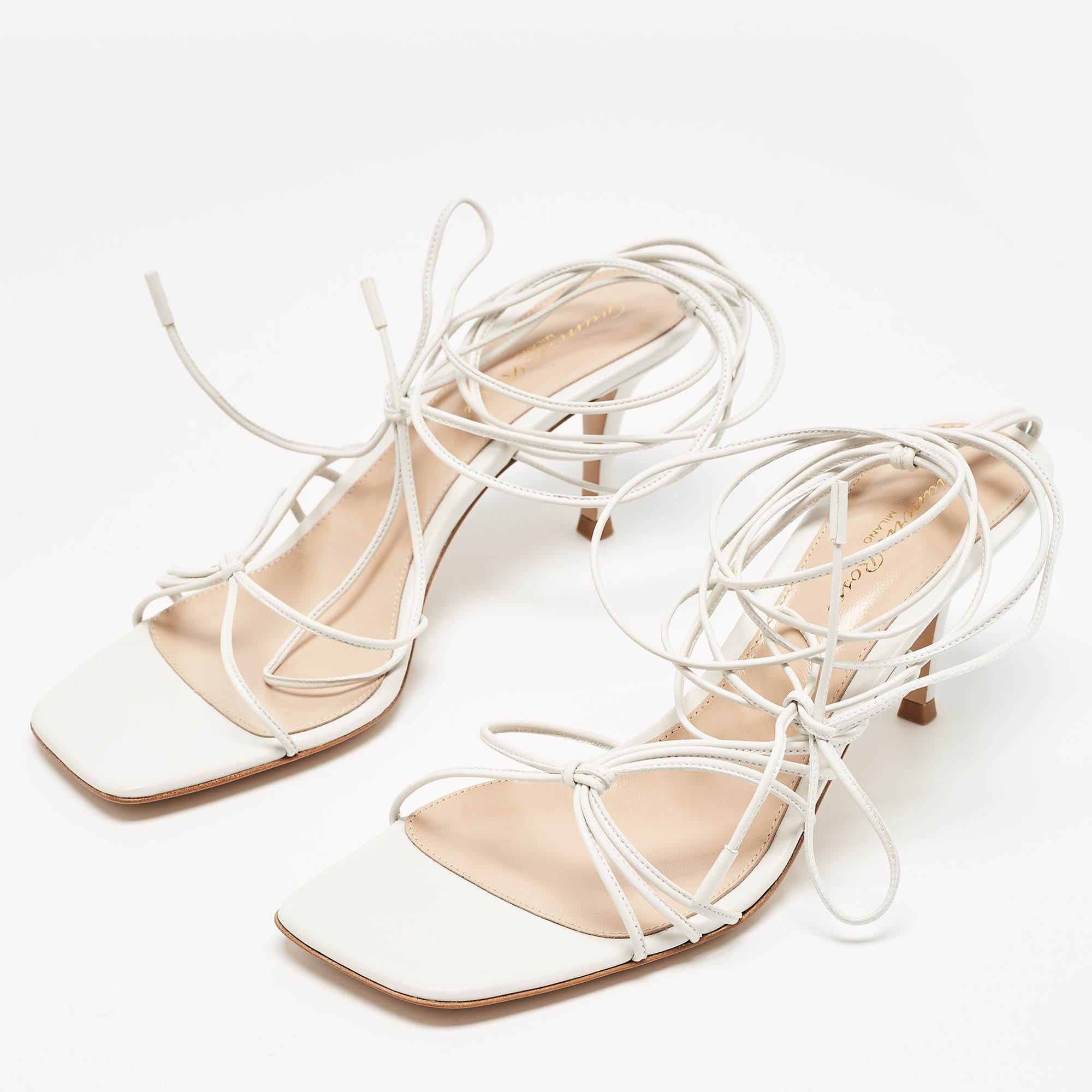 Gianvito Rossi White Leather Sylvie Sandals Size 38.5 For Sale 2