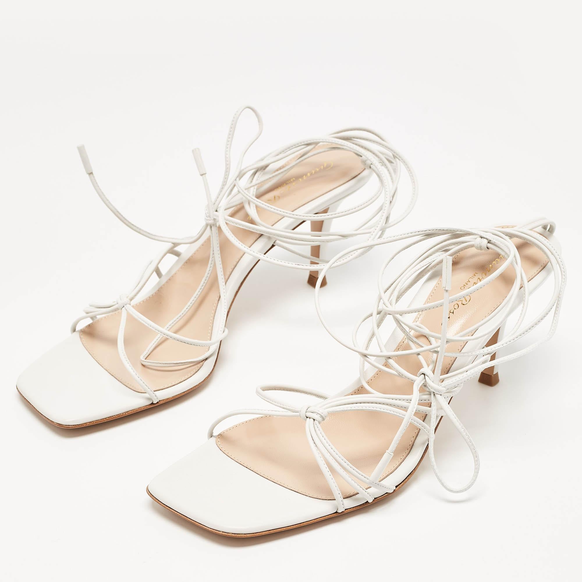 Gianvito Rossi Sandali Sylvie in pelle bianca misura 38,5 in vendita 1
