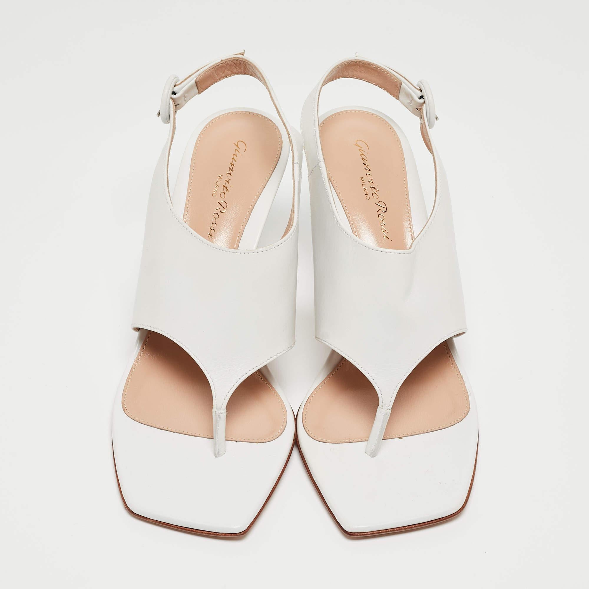 Gray Gianvito Rossi White Leather Thong Slide Ankle Strap Sandals Size 38 For Sale