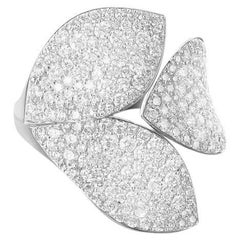 Giardini Segreti diamond ring in white gold by Pasquale Bruni